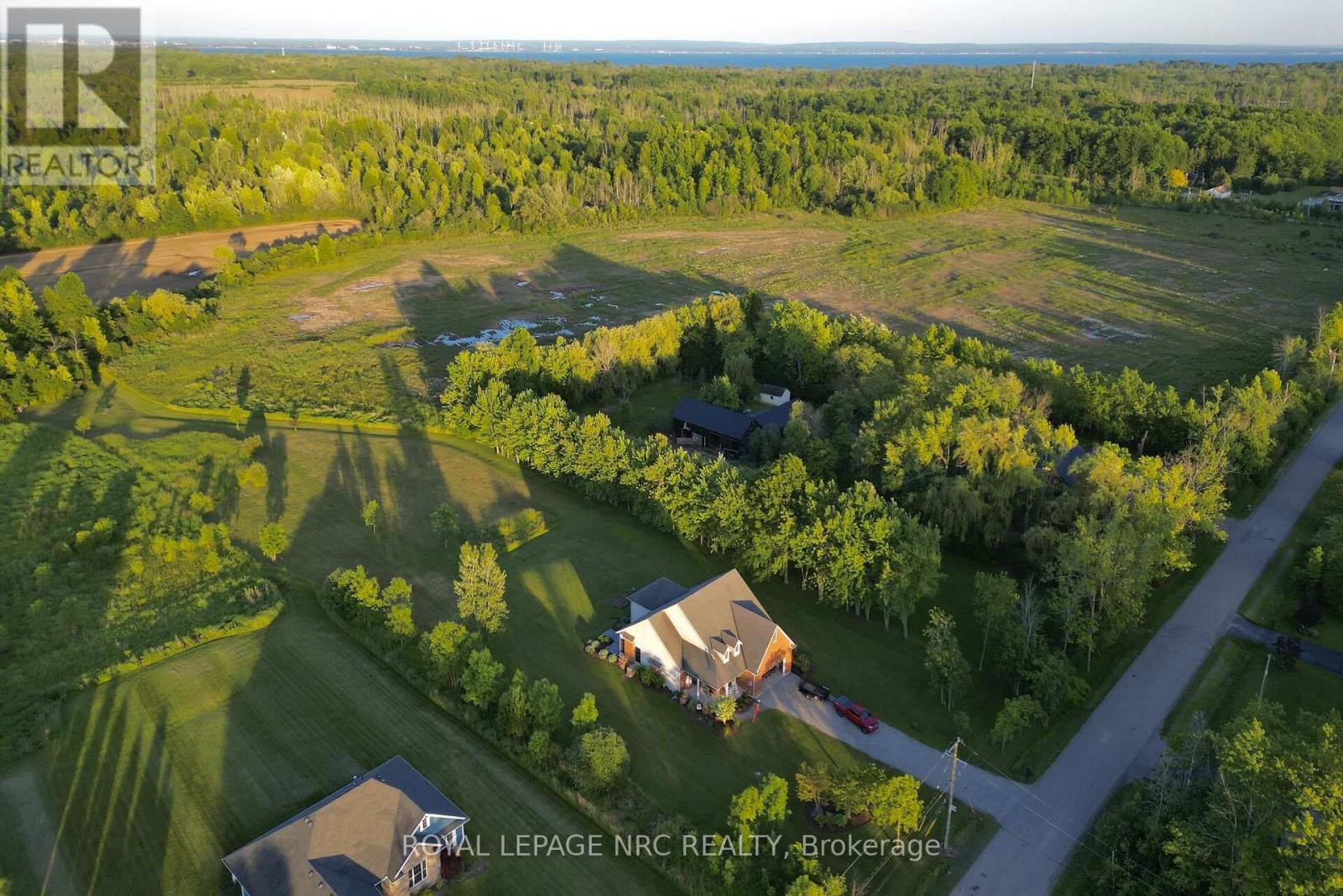 












870 CENTRALIA AVENUE N

,
Fort Erie (Ridgeway),




Ontario
L0S1N0

