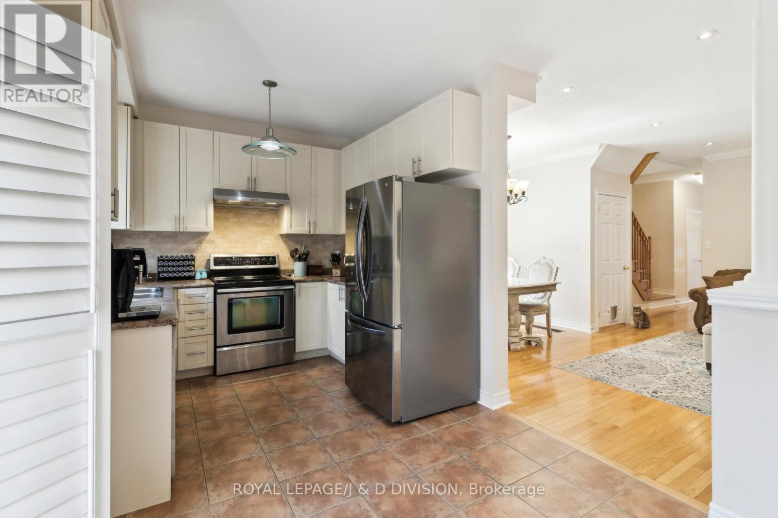 












187 TOM TAYLOR CRESCENT

,
Newmarket,




Ontario
L3X3E9

