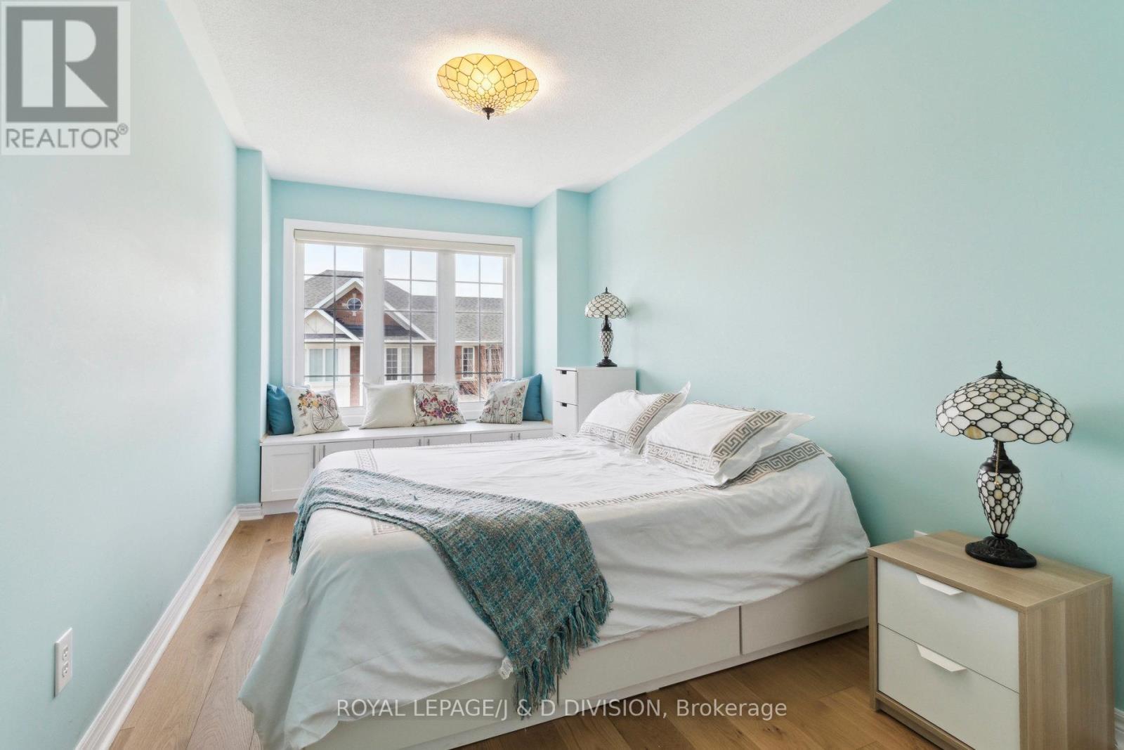 












187 TOM TAYLOR CRESCENT

,
Newmarket,




Ontario
L3X3E9

