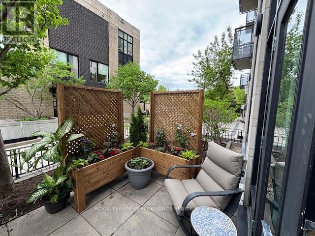 












75 CLEARY AVENUE

,
Ottawa,




Ontario
K2A1R8

