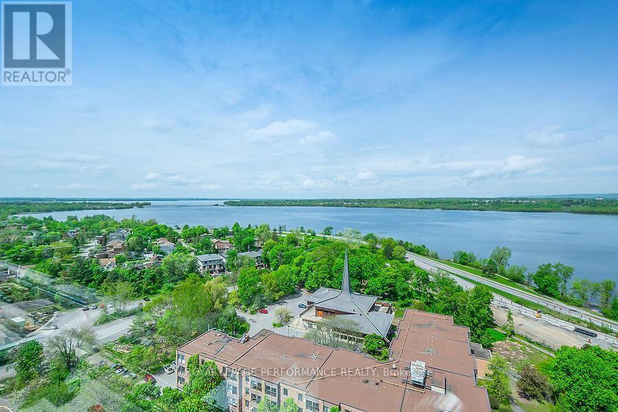 












75 CLEARY AVENUE

,
Ottawa,




Ontario
K2A1R8

