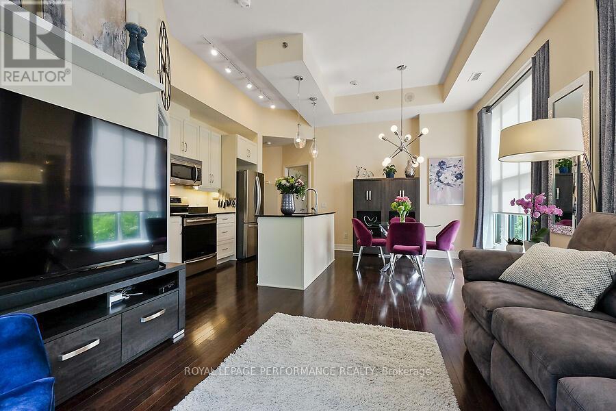 












75 CLEARY AVENUE

,
Ottawa,




Ontario
K2A1R8

