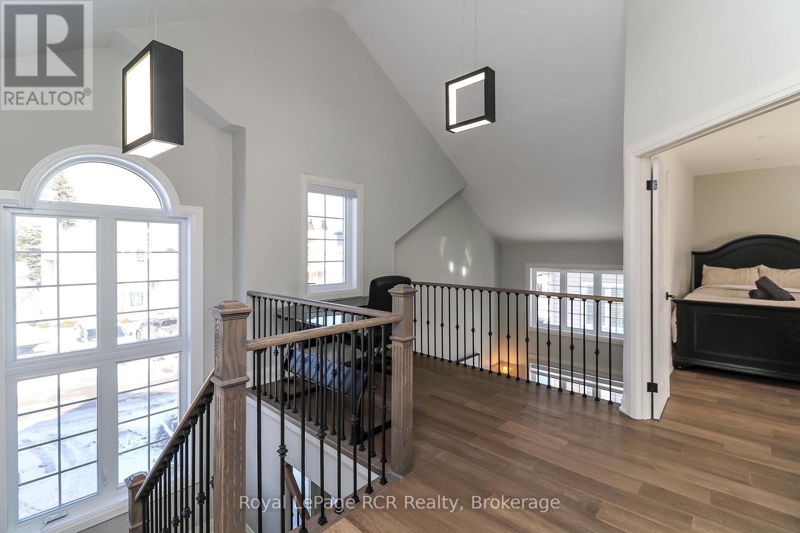












22 - 162 SETTLERS WAY

,
Blue Mountains,




Ontario
L9Y0M4

