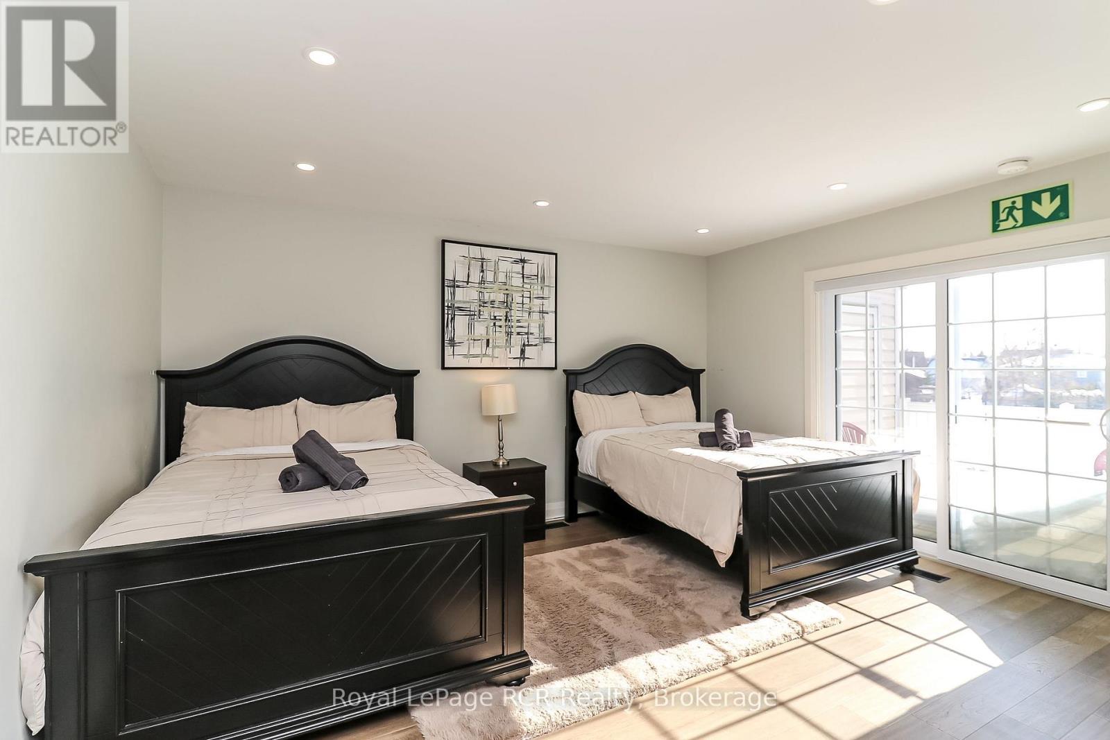 












22 - 162 SETTLERS WAY

,
Blue Mountains,




Ontario
L9Y0M4

