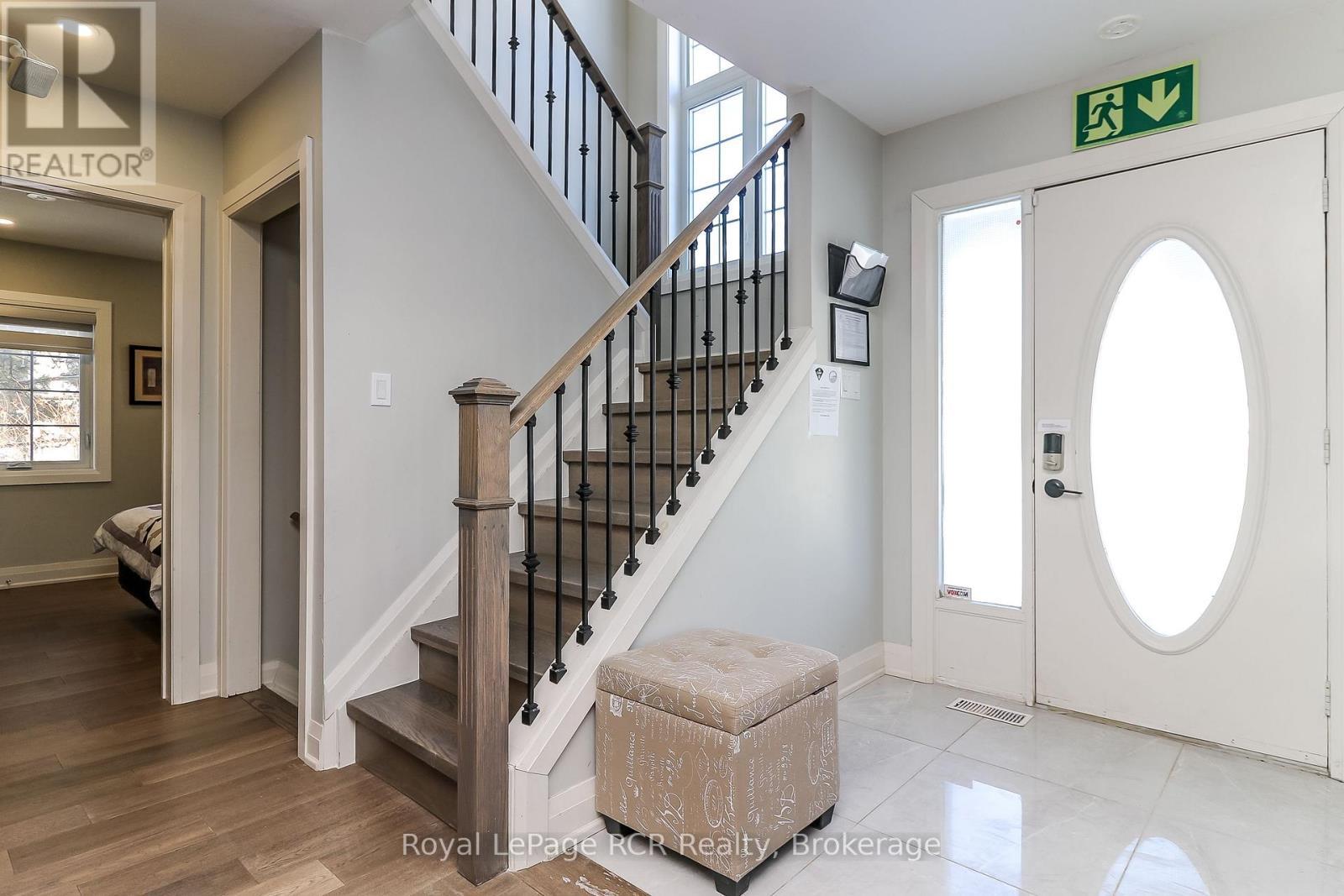 












22 - 162 SETTLERS WAY

,
Blue Mountains,




Ontario
L9Y0M4


