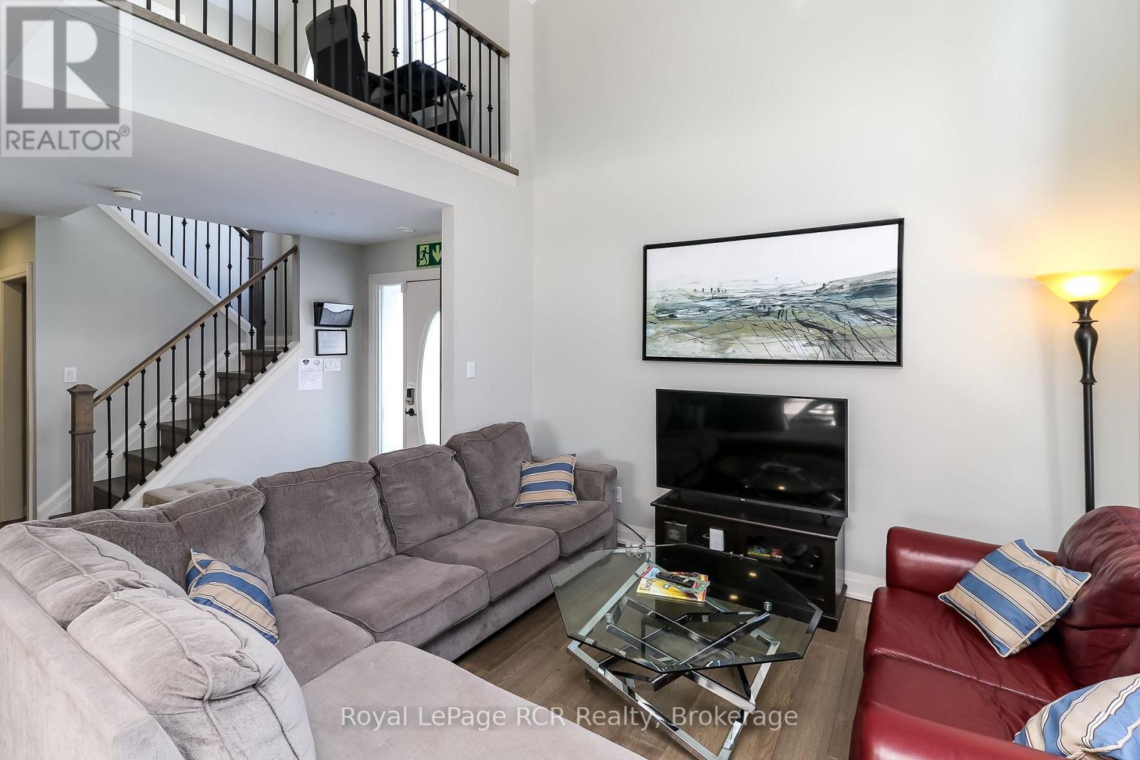 












22 - 162 SETTLERS WAY

,
Blue Mountains,




Ontario
L9Y0M4

