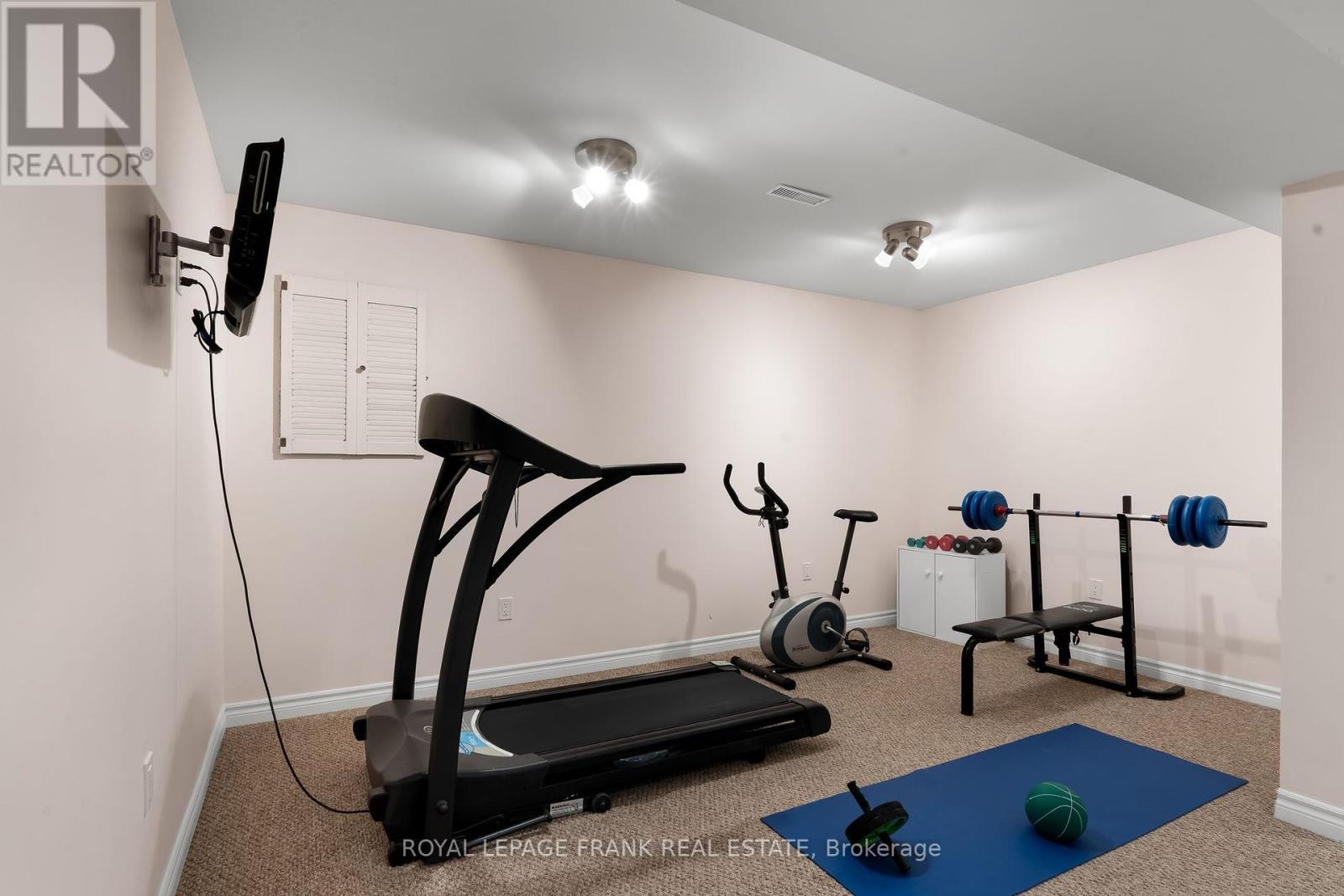 












20 GALLOWAY CRESCENT

,
Uxbridge,




Ontario
L9P1W8


