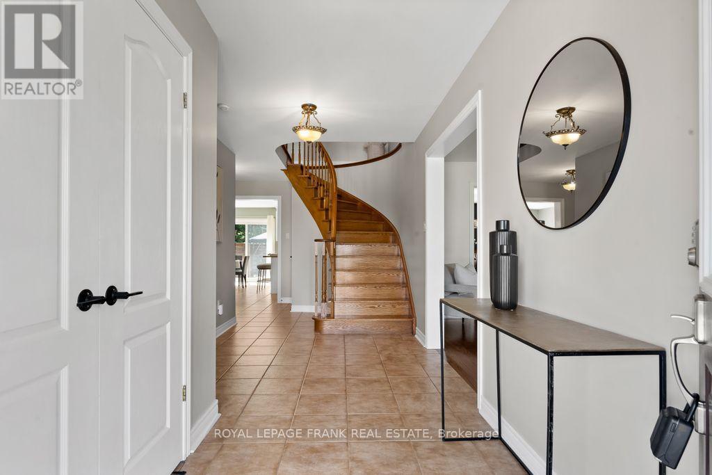 












20 GALLOWAY CRESCENT

,
Uxbridge,




Ontario
L9P1W8

