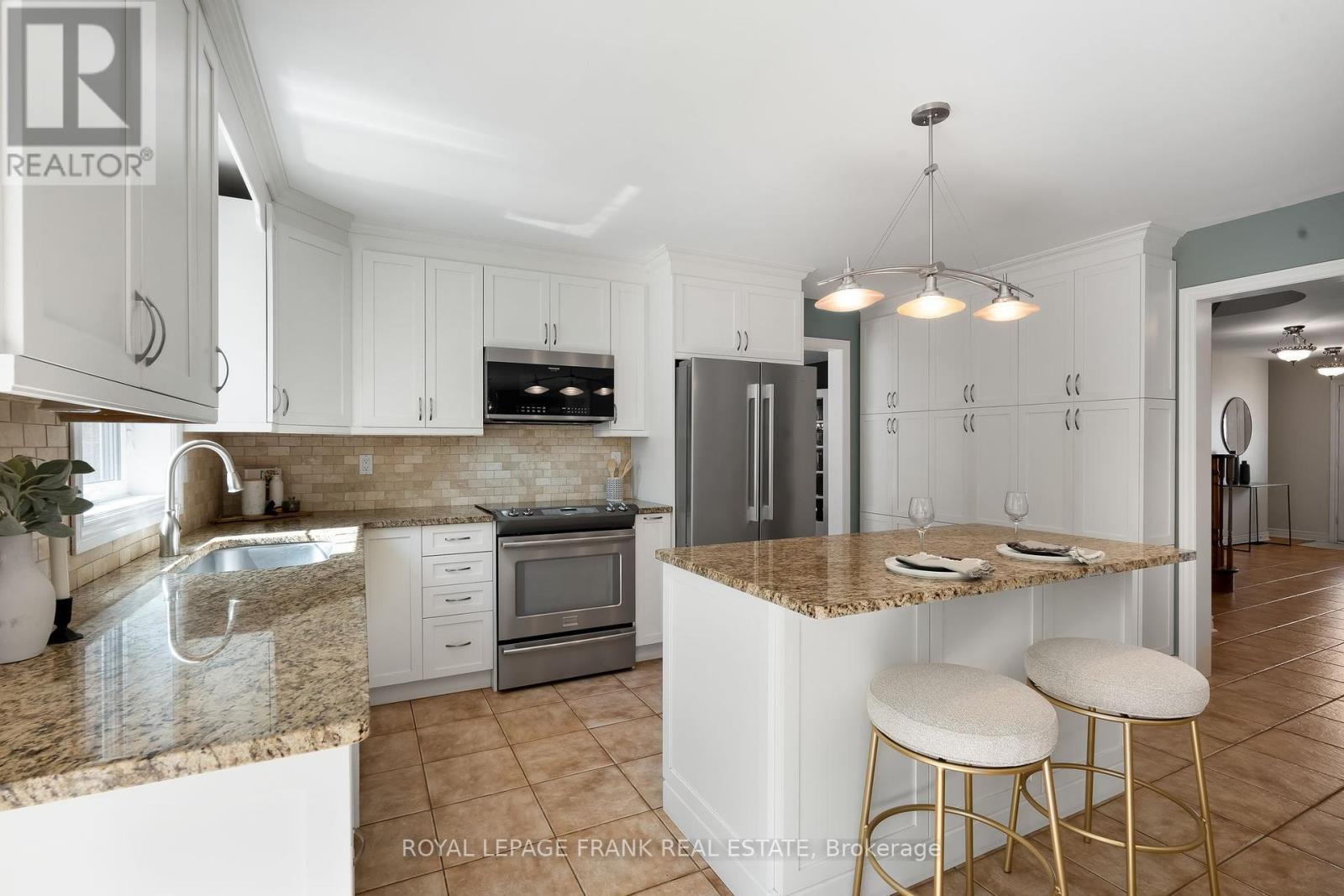 












20 GALLOWAY CRESCENT

,
Uxbridge,




Ontario
L9P1W8

