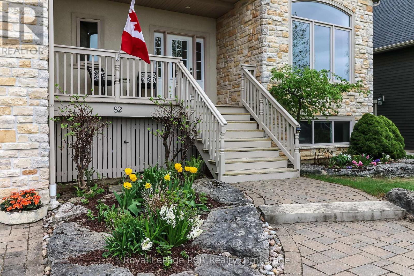 












82 STANLEY STREET

,
Collingwood,




Ontario
L9Y0G7

