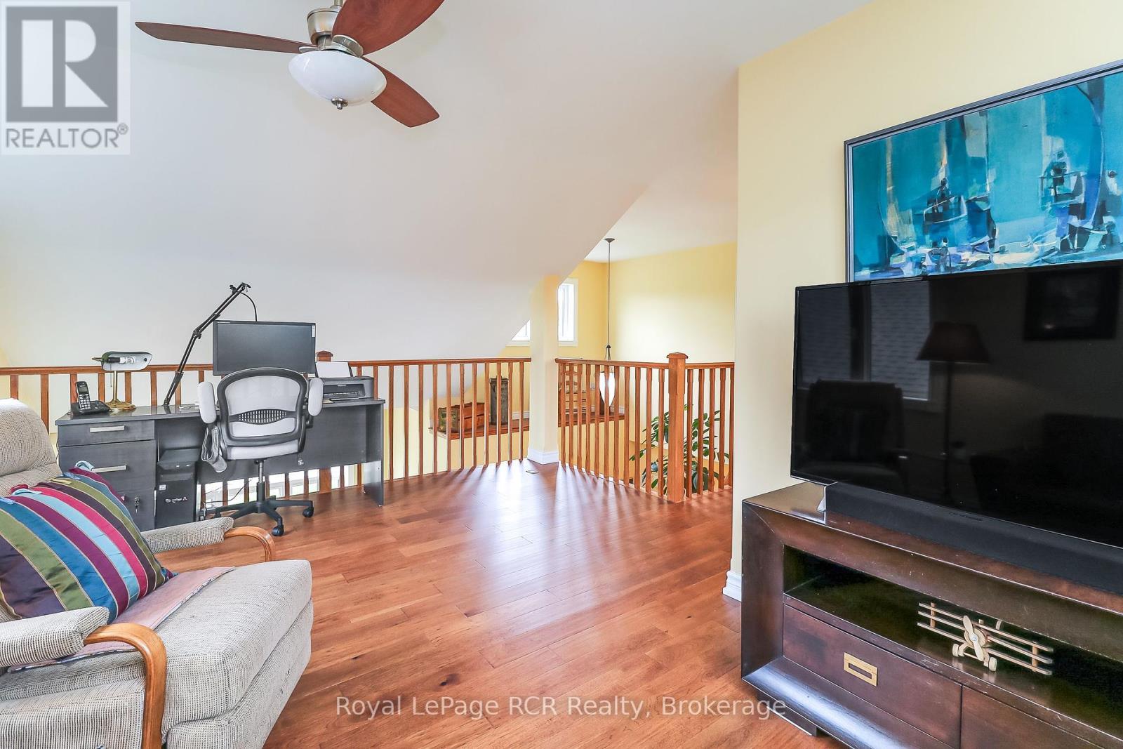 












82 STANLEY STREET

,
Collingwood,




Ontario
L9Y0G7

