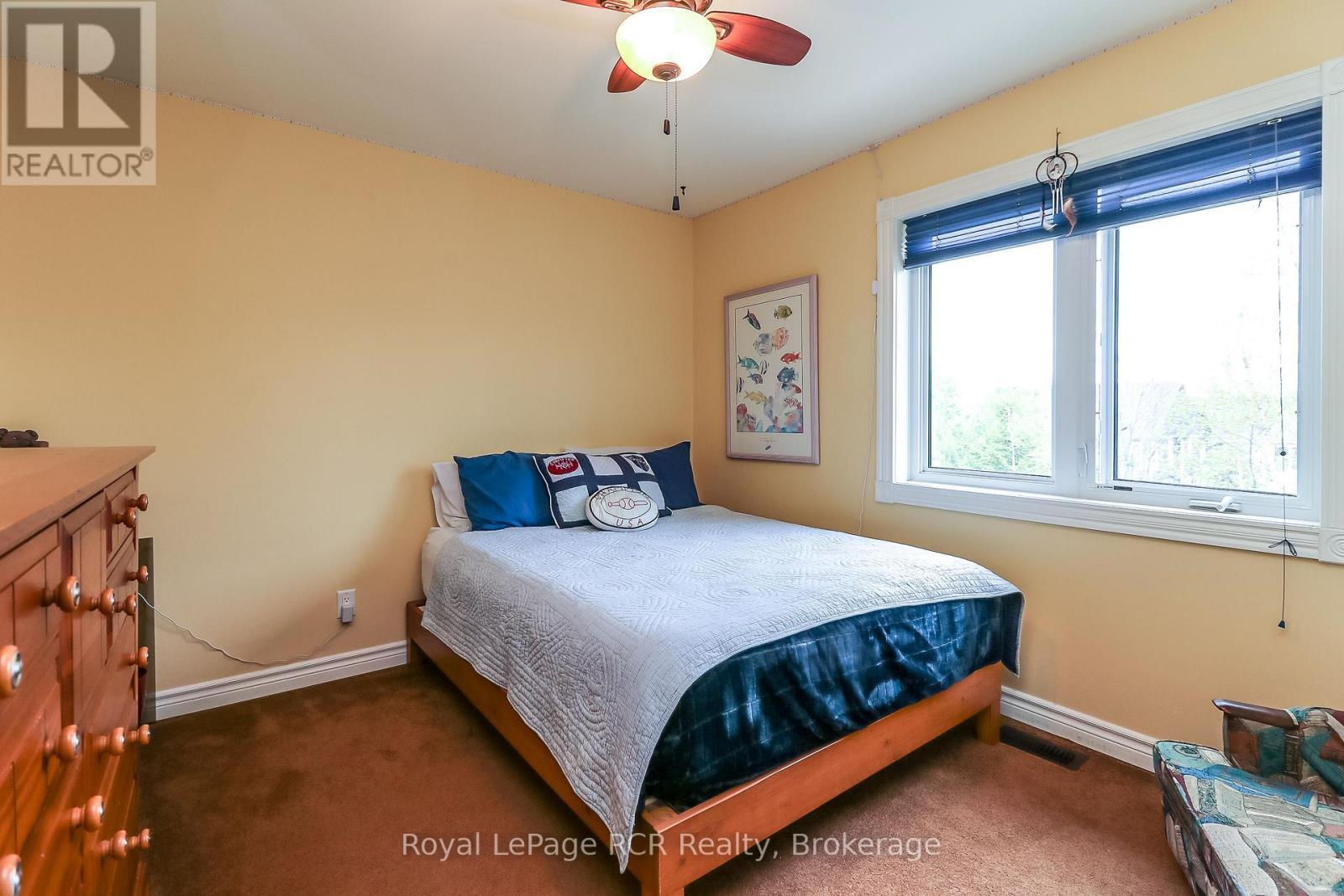 












82 STANLEY STREET

,
Collingwood,




Ontario
L9Y0G7

