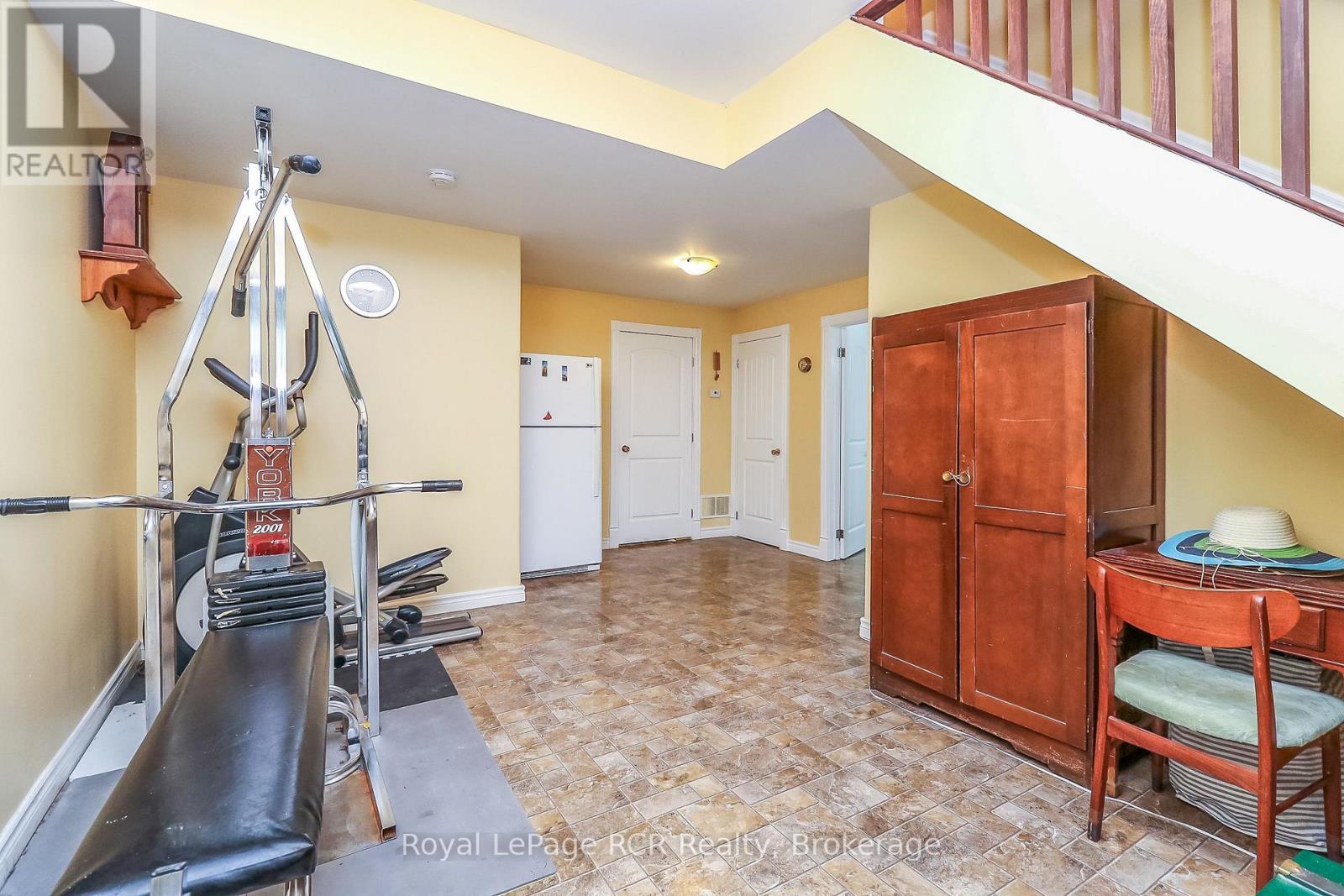 












82 STANLEY STREET

,
Collingwood,




Ontario
L9Y0G7

