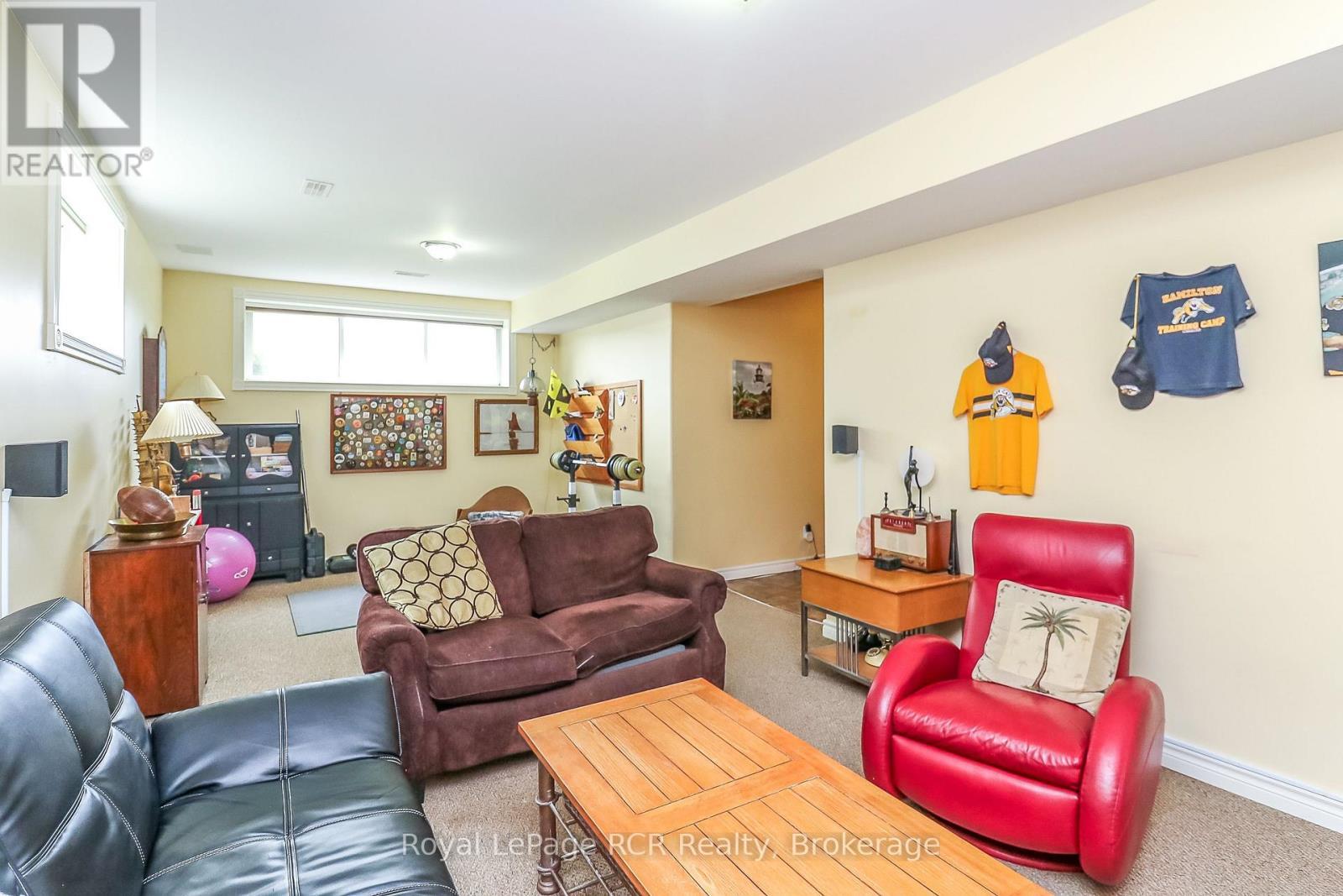 












82 STANLEY STREET

,
Collingwood,




Ontario
L9Y0G7


