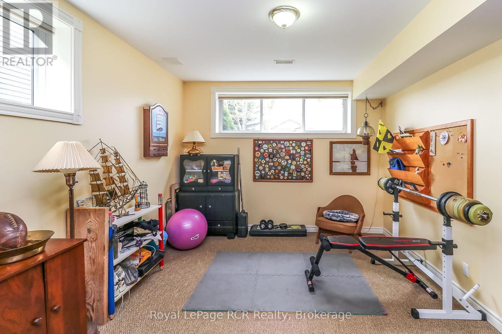 












82 STANLEY STREET

,
Collingwood,




Ontario
L9Y0G7

