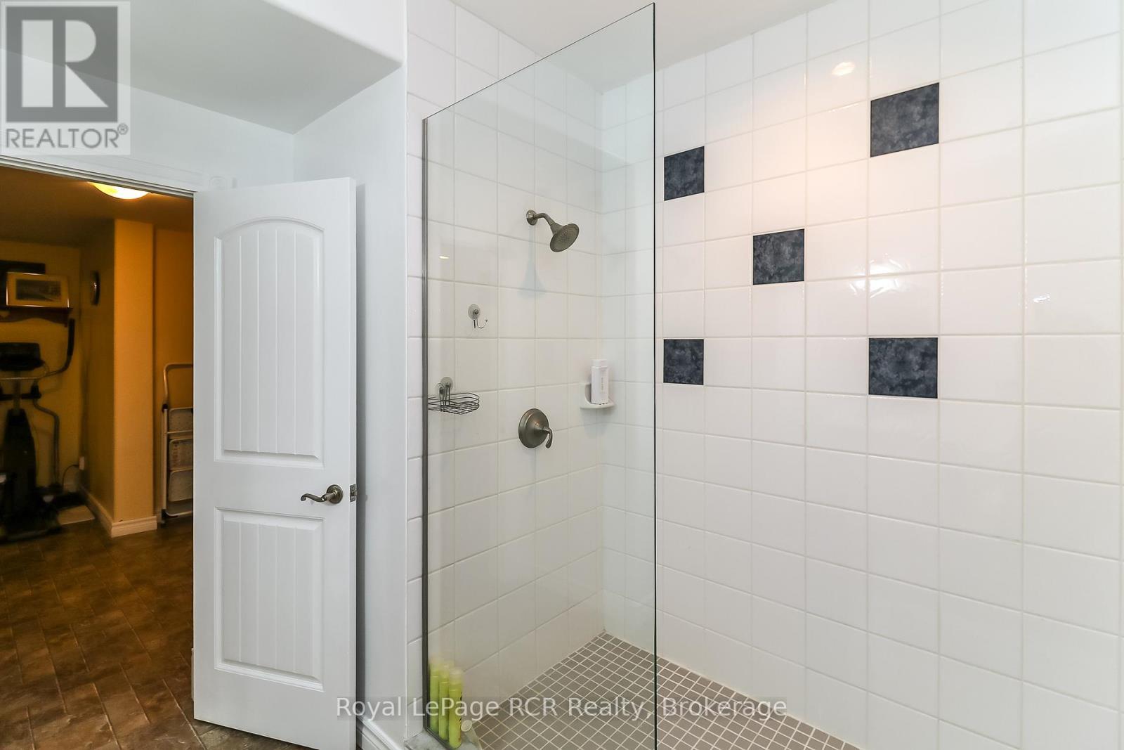 












82 STANLEY STREET

,
Collingwood,




Ontario
L9Y0G7

