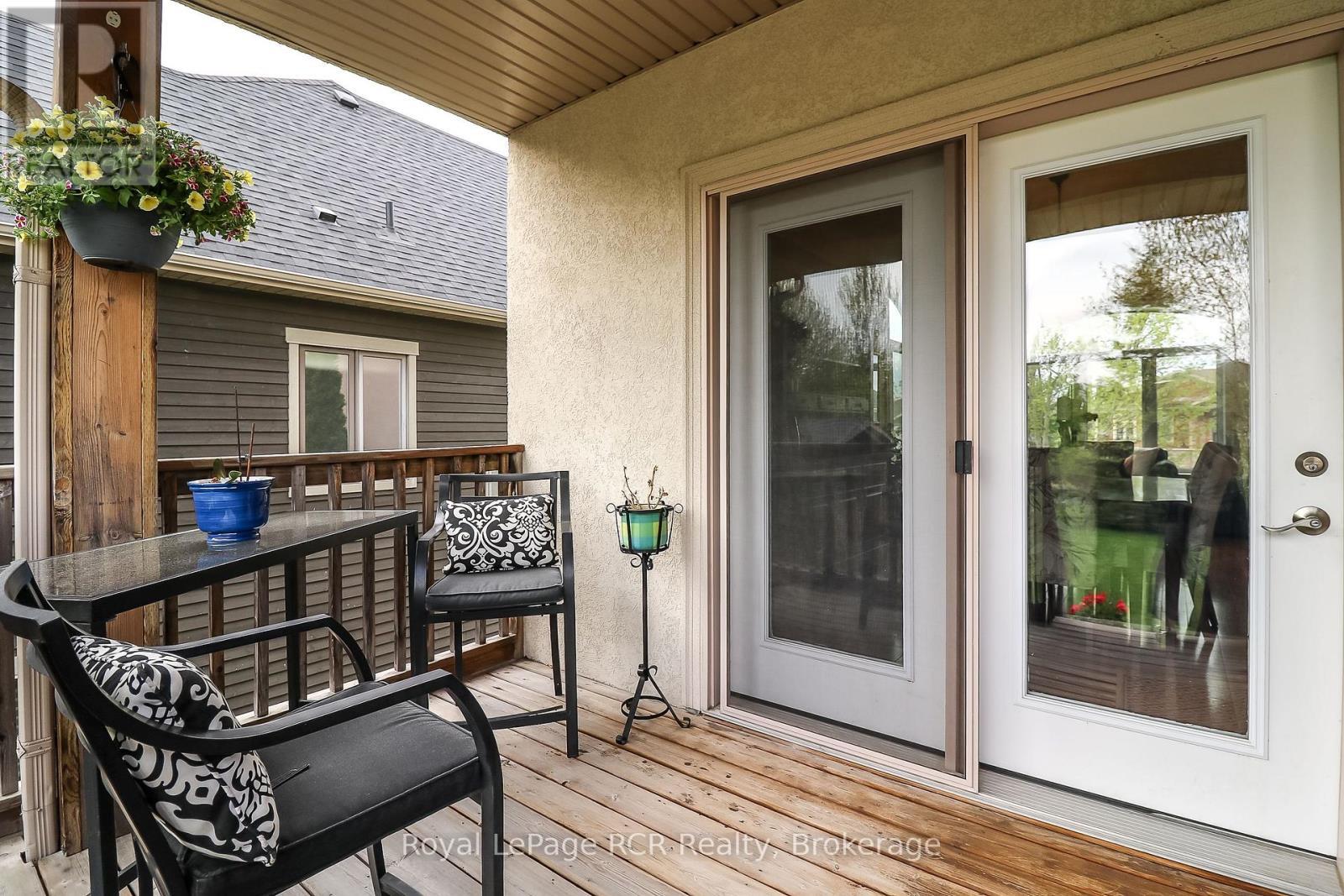 












82 STANLEY STREET

,
Collingwood,




Ontario
L9Y0G7

