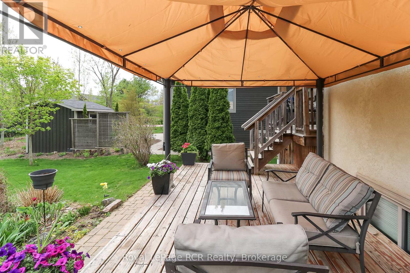












82 STANLEY STREET

,
Collingwood,




Ontario
L9Y0G7

