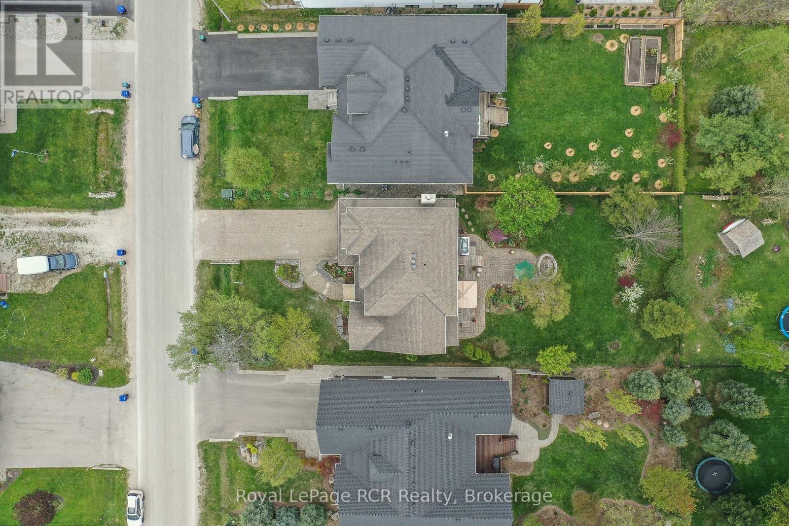 












82 STANLEY STREET

,
Collingwood,




Ontario
L9Y0G7

