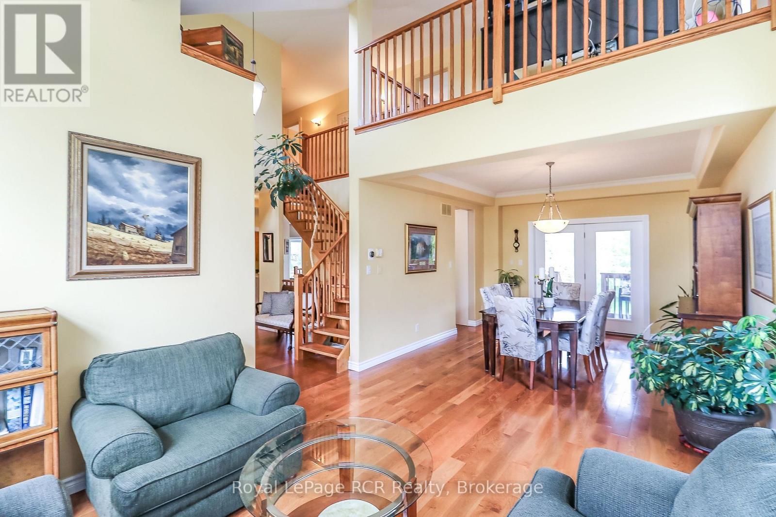 












82 STANLEY STREET

,
Collingwood,




Ontario
L9Y0G7

