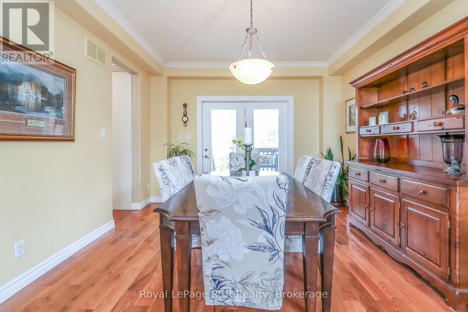 












82 STANLEY STREET

,
Collingwood,




Ontario
L9Y0G7

