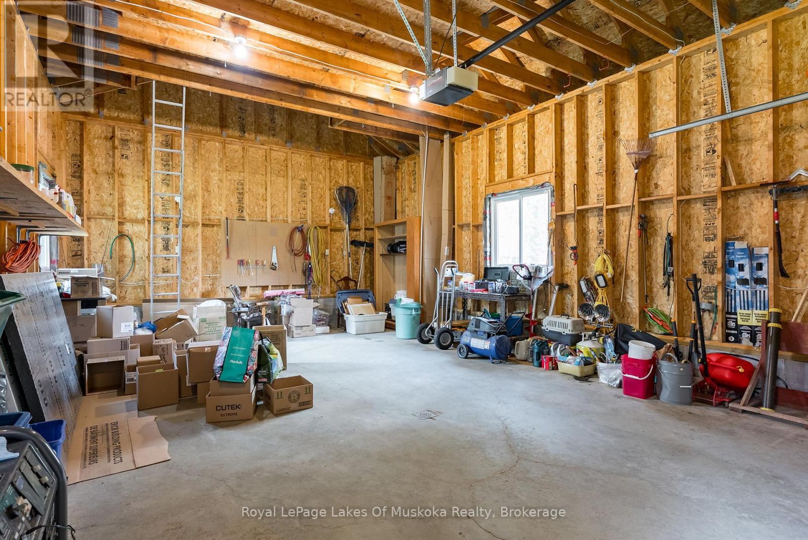 












71 VICTORIA STREET

,
Magnetawan,




Ontario
P0A1P0

