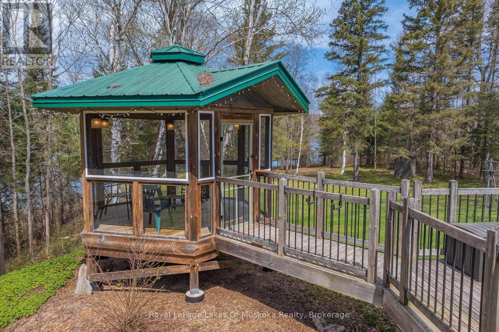 












71 VICTORIA STREET

,
Magnetawan,




Ontario
P0A1P0

