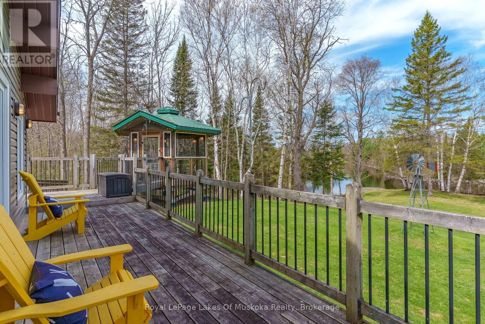 












71 VICTORIA STREET

,
Magnetawan,




Ontario
P0A1P0

