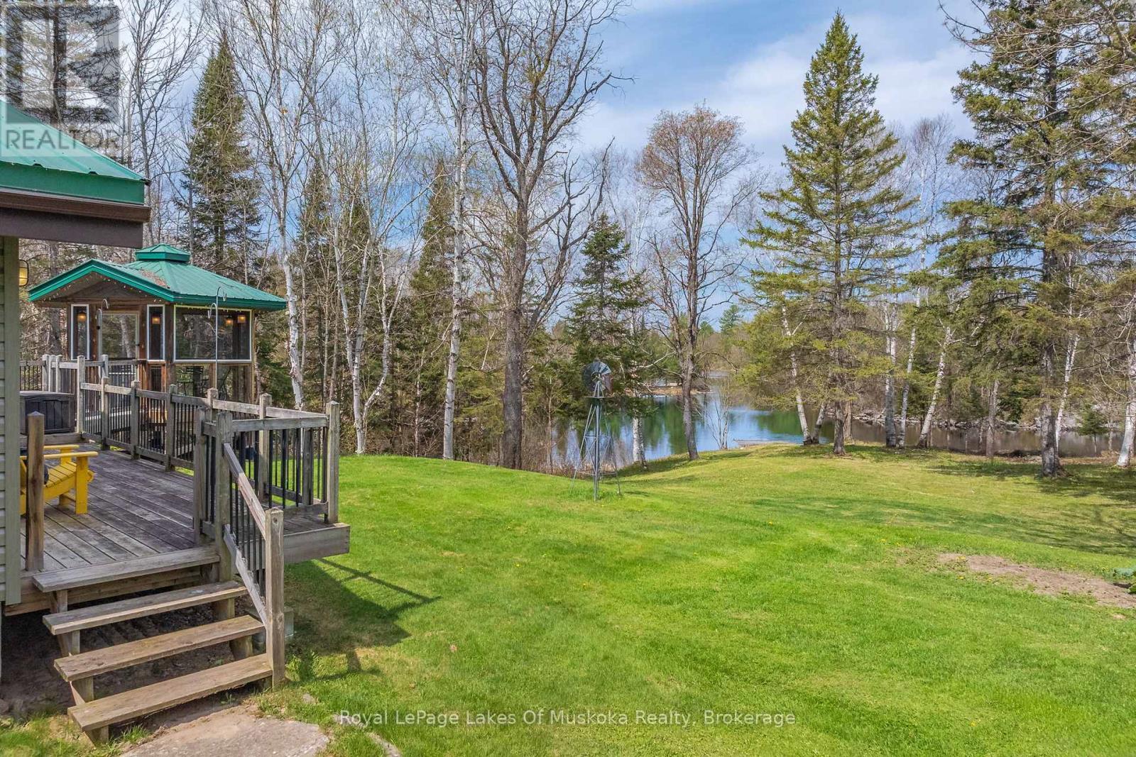 












71 VICTORIA STREET

,
Magnetawan,




Ontario
P0A1P0

