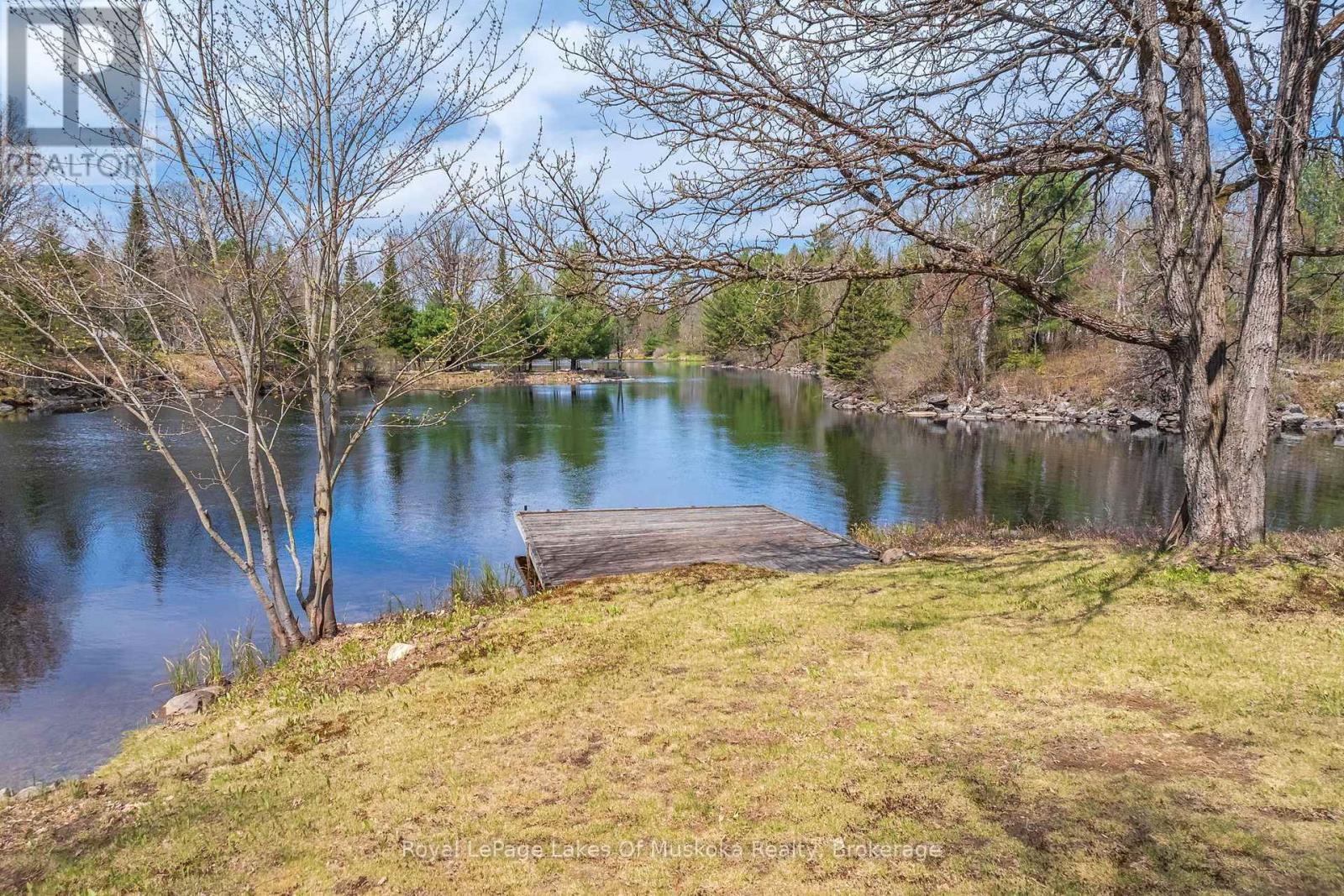 












71 VICTORIA STREET

,
Magnetawan,




Ontario
P0A1P0

