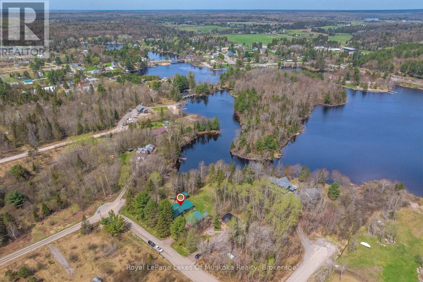 












71 VICTORIA STREET

,
Magnetawan,




Ontario
P0A1P0

