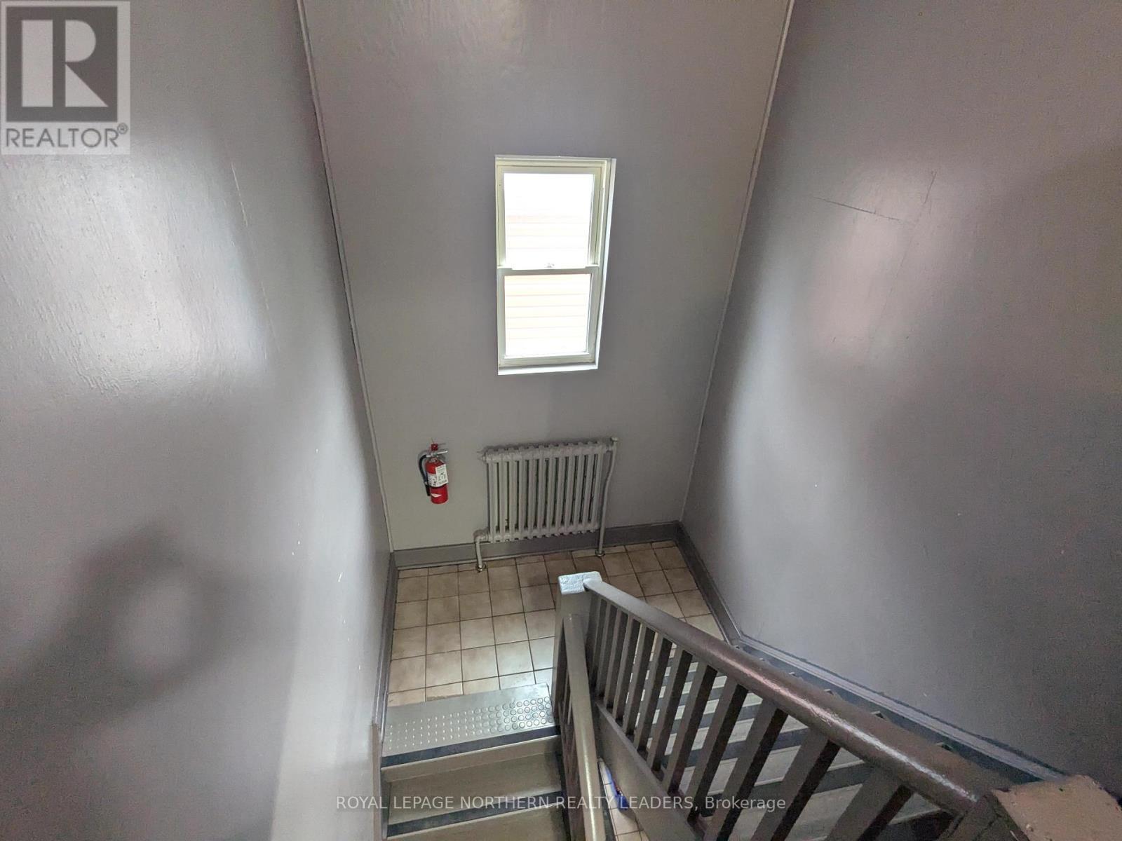 












270 CEDAR STREET N

,
Timmins (TNE - Central),




Ontario
P4N6J8

