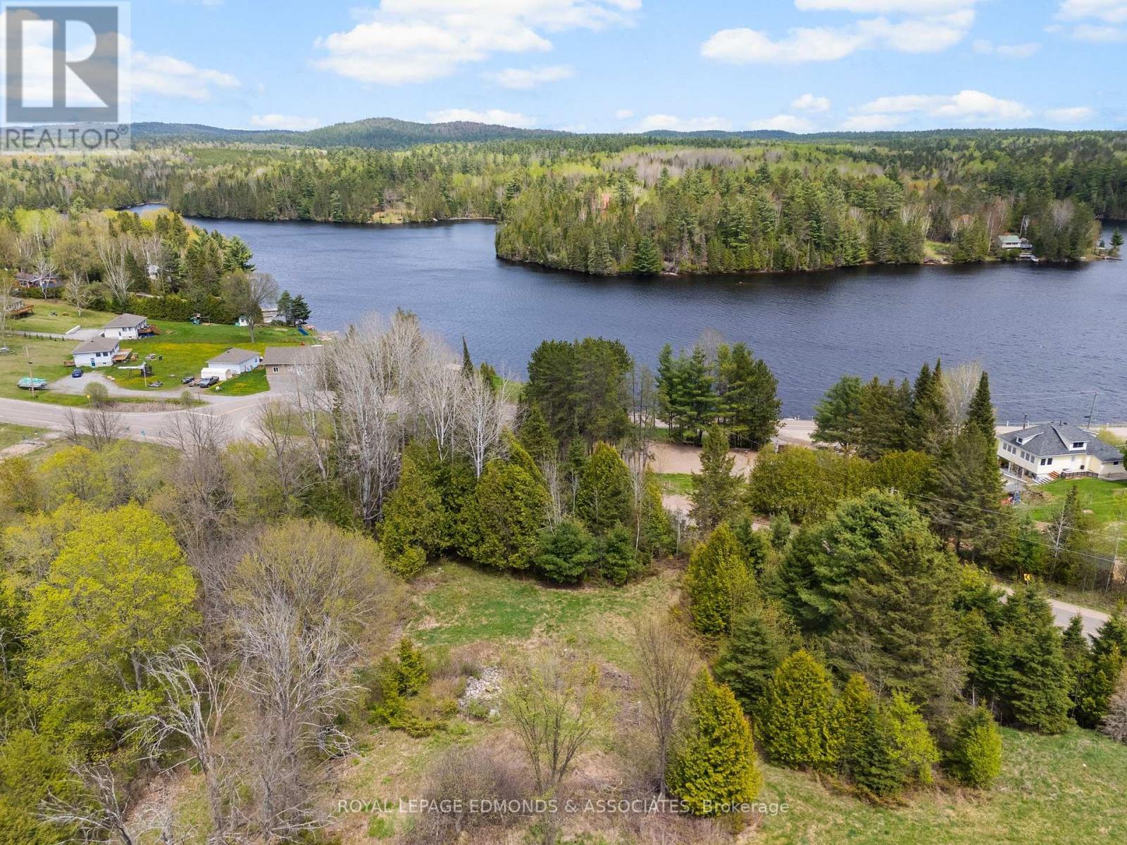 












LT 6 MATAWATCHAN ROAD

,
Greater Madawaska,







Ontario
K0J2R0

