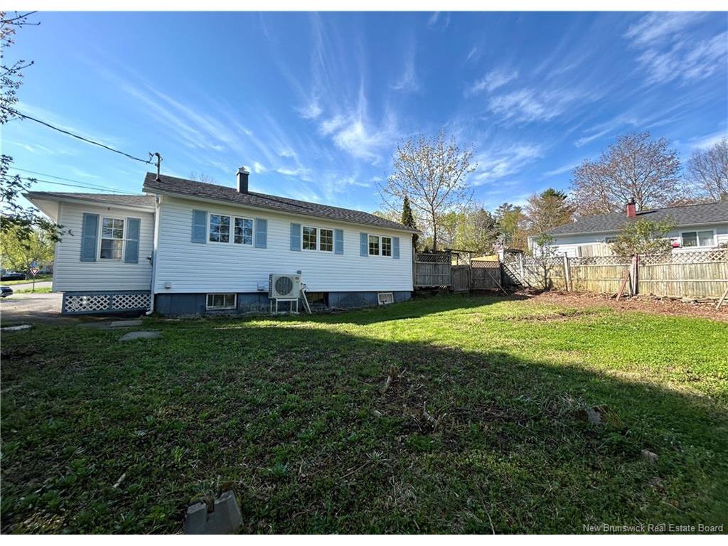 









1


Robin

DR,
Fredericton,




NB
E3C 1K6

