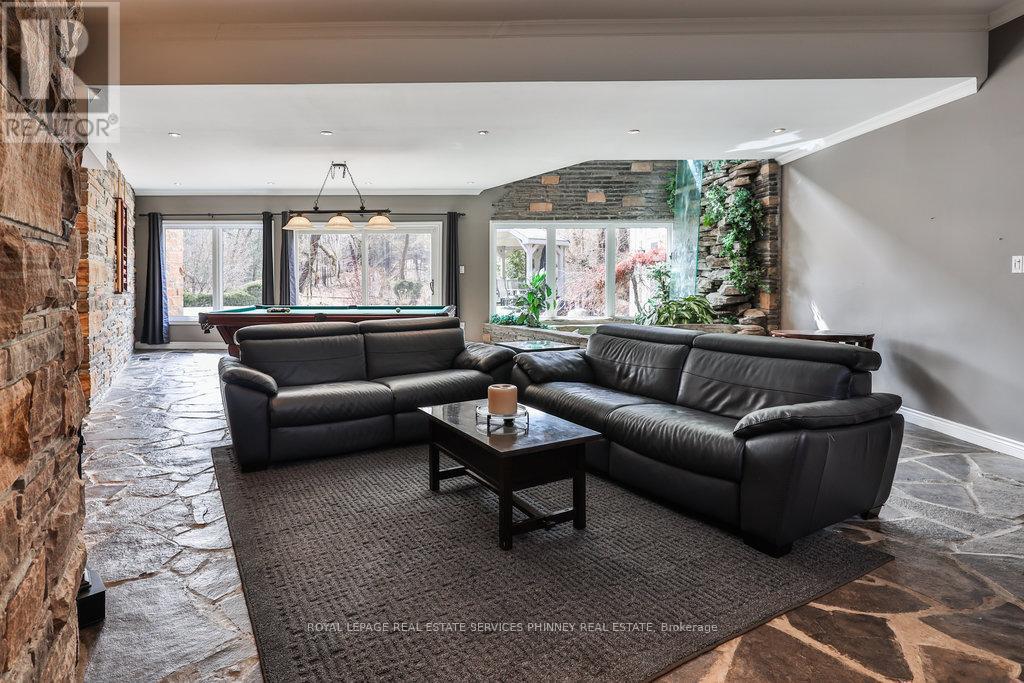 












1292 CONTOUR DRIVE

,
Mississauga,




Ontario
L5H1B2

