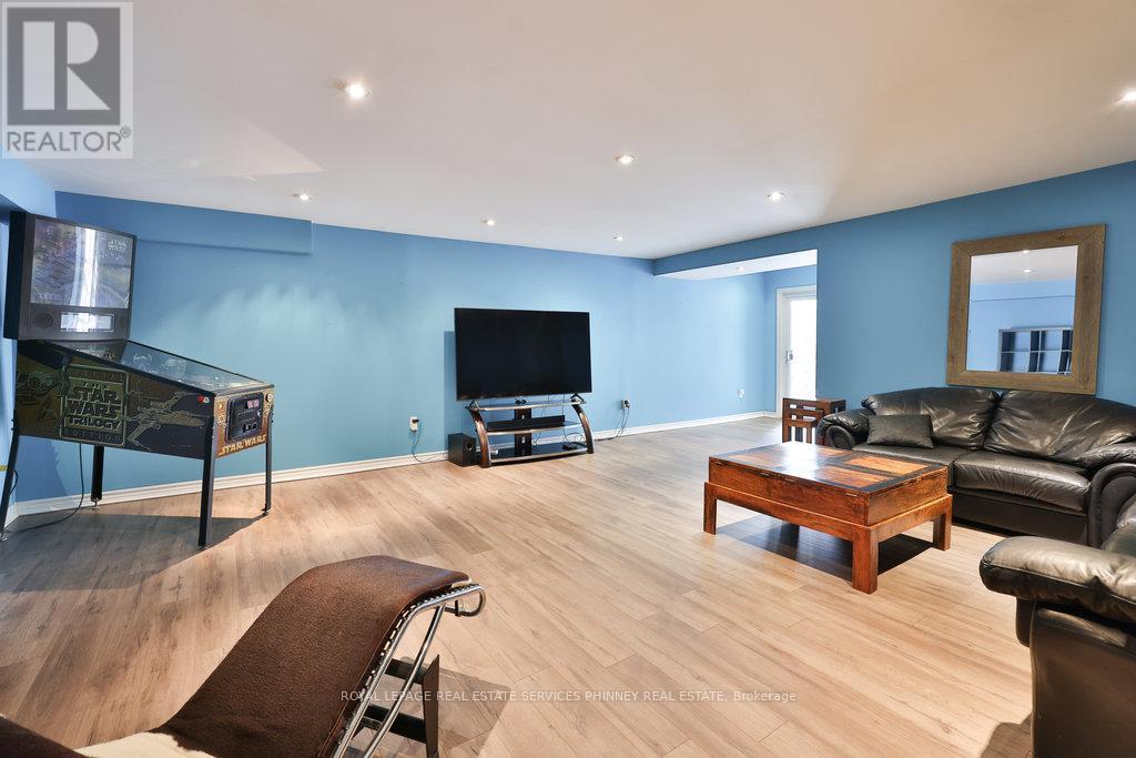












1292 CONTOUR DRIVE

,
Mississauga,




Ontario
L5H1B2


