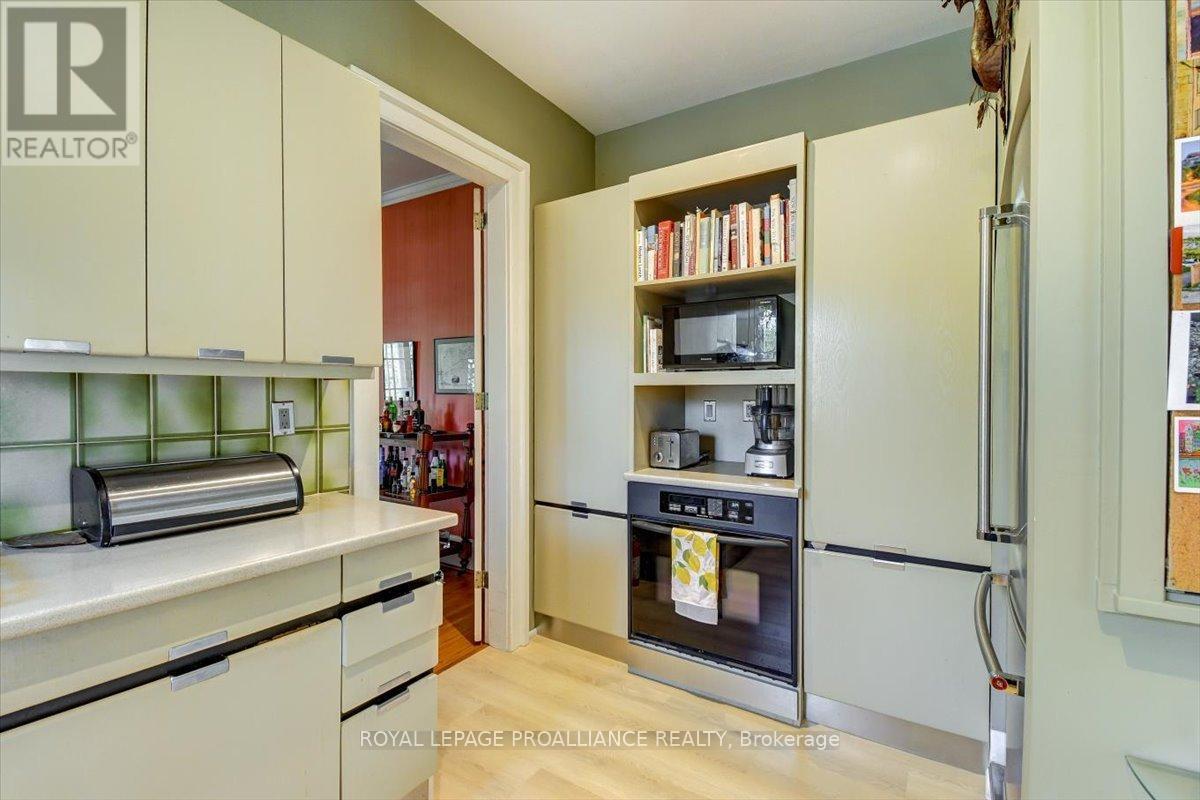 












89 DORSET STREET W

,
Port Hope,




Ontario
L1A1G3


