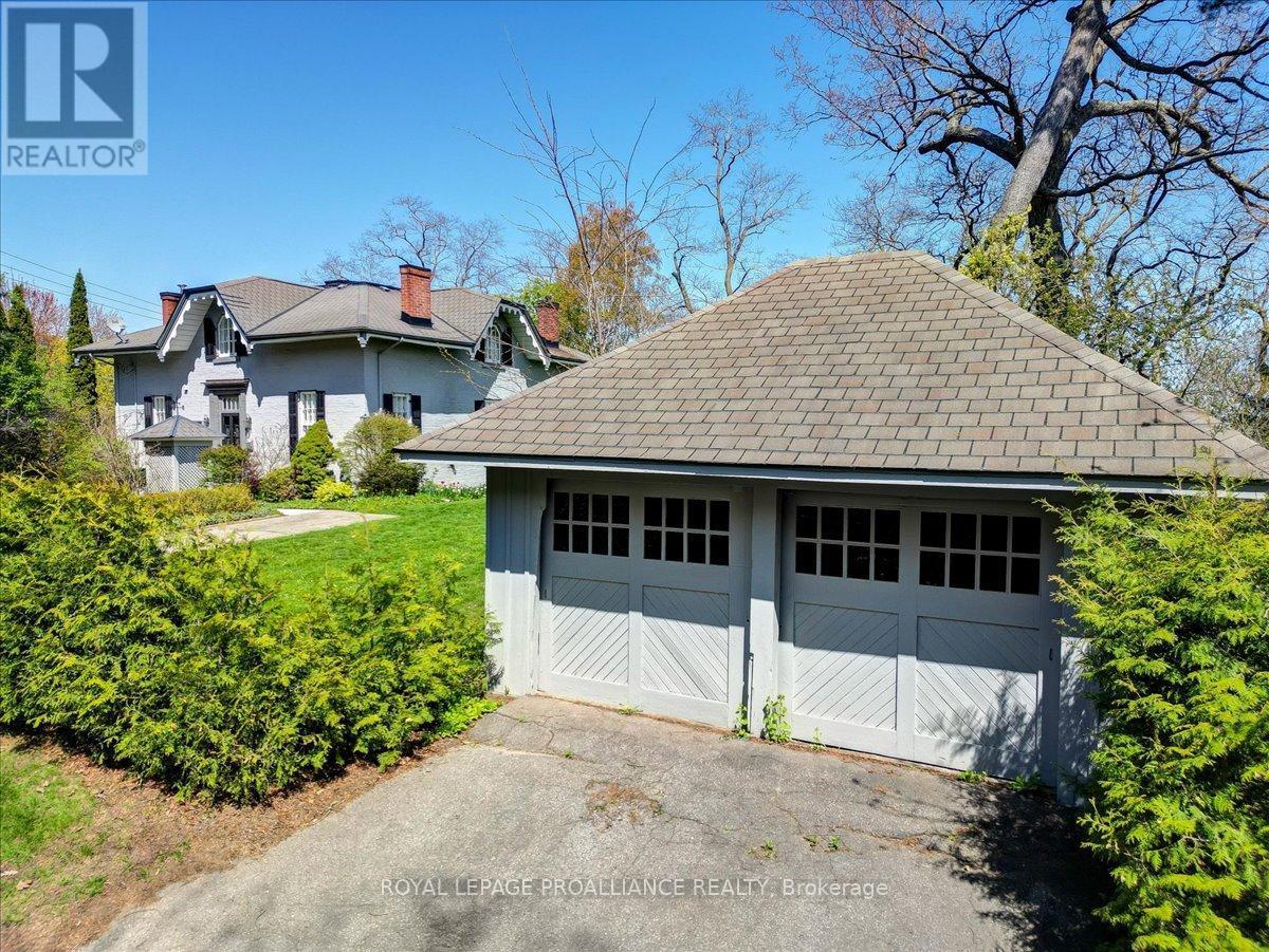 












89 DORSET STREET W

,
Port Hope,




Ontario
L1A1G3

