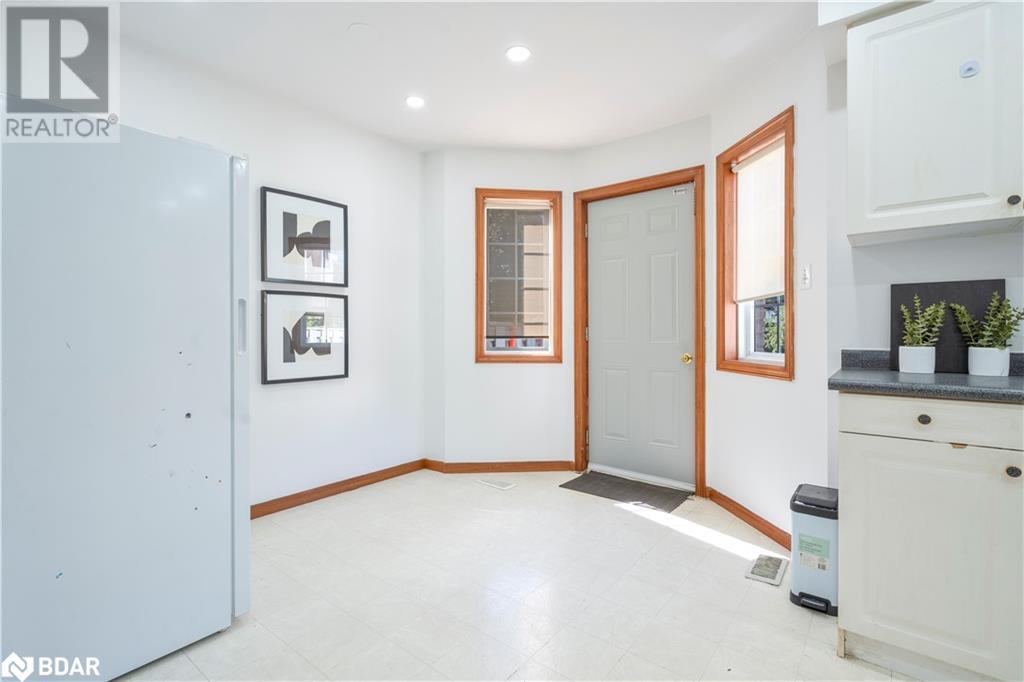 












700 CHAMPLAIN Boulevard Unit# 2

,
Cambridge,




Ontario
N1R8K1

