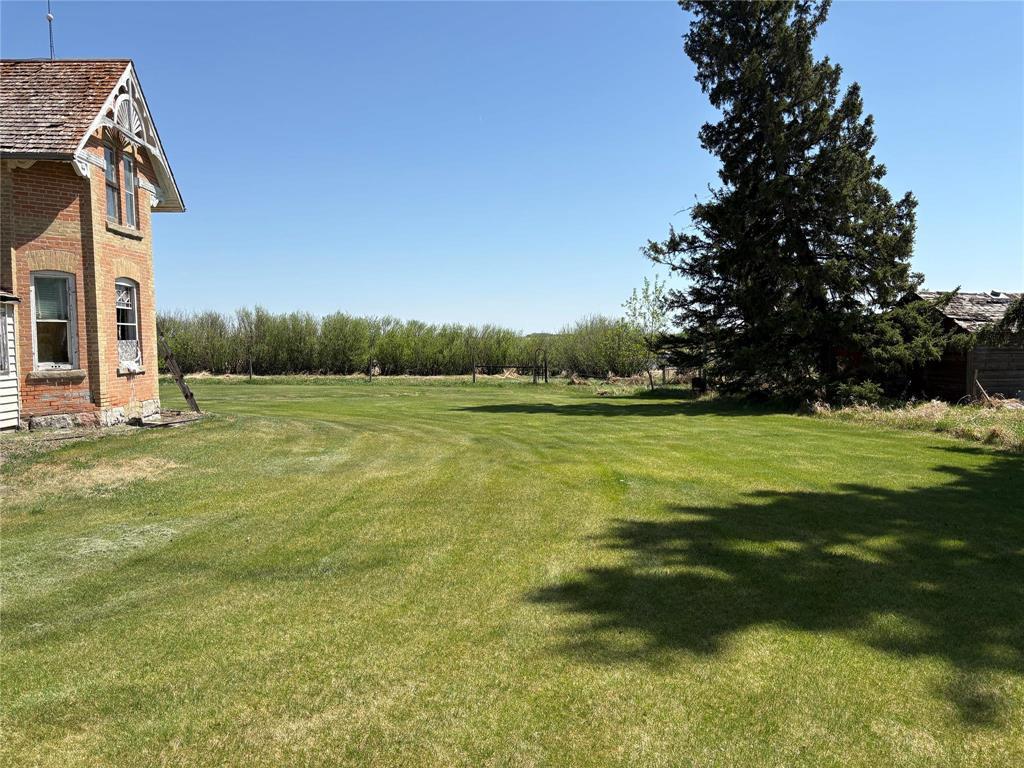 












74083 21 Highway

,
Hamiota,







Manitoba
R0M0T0

