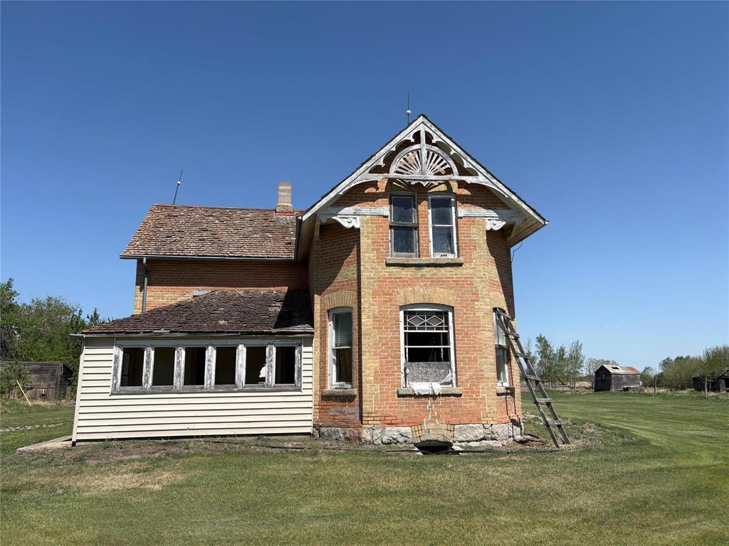 












74083 21 Highway

,
Hamiota,







Manitoba
R0M0T0

