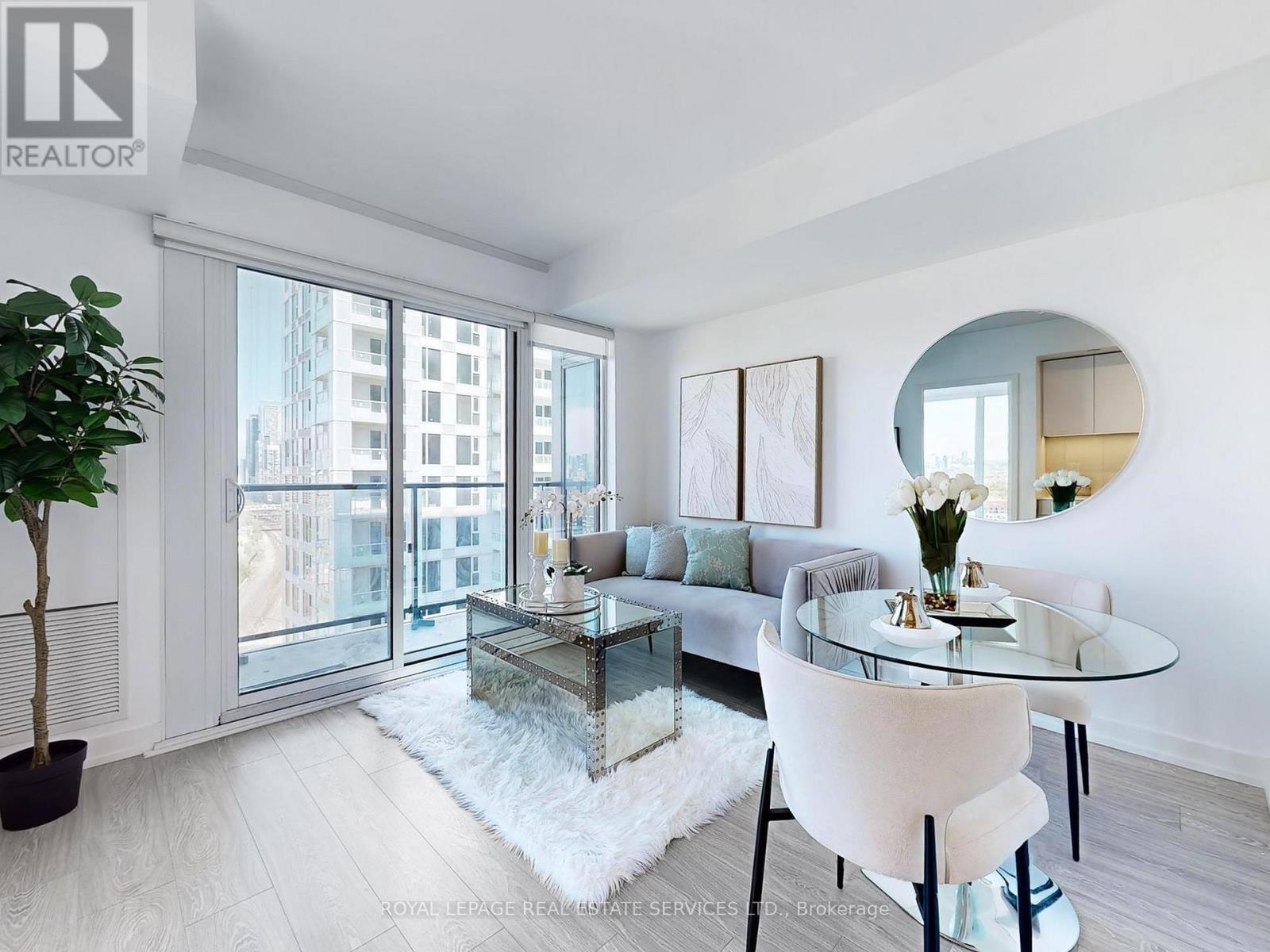 












2219 - 19 WESTERN BATTERY ROAD

,
Toronto,




Ontario
M6K3S4

