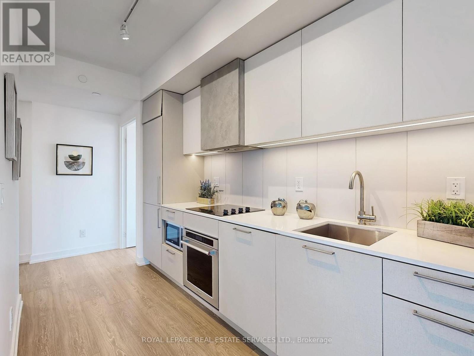 












2219 - 19 WESTERN BATTERY ROAD

,
Toronto,




Ontario
M6K3S4

