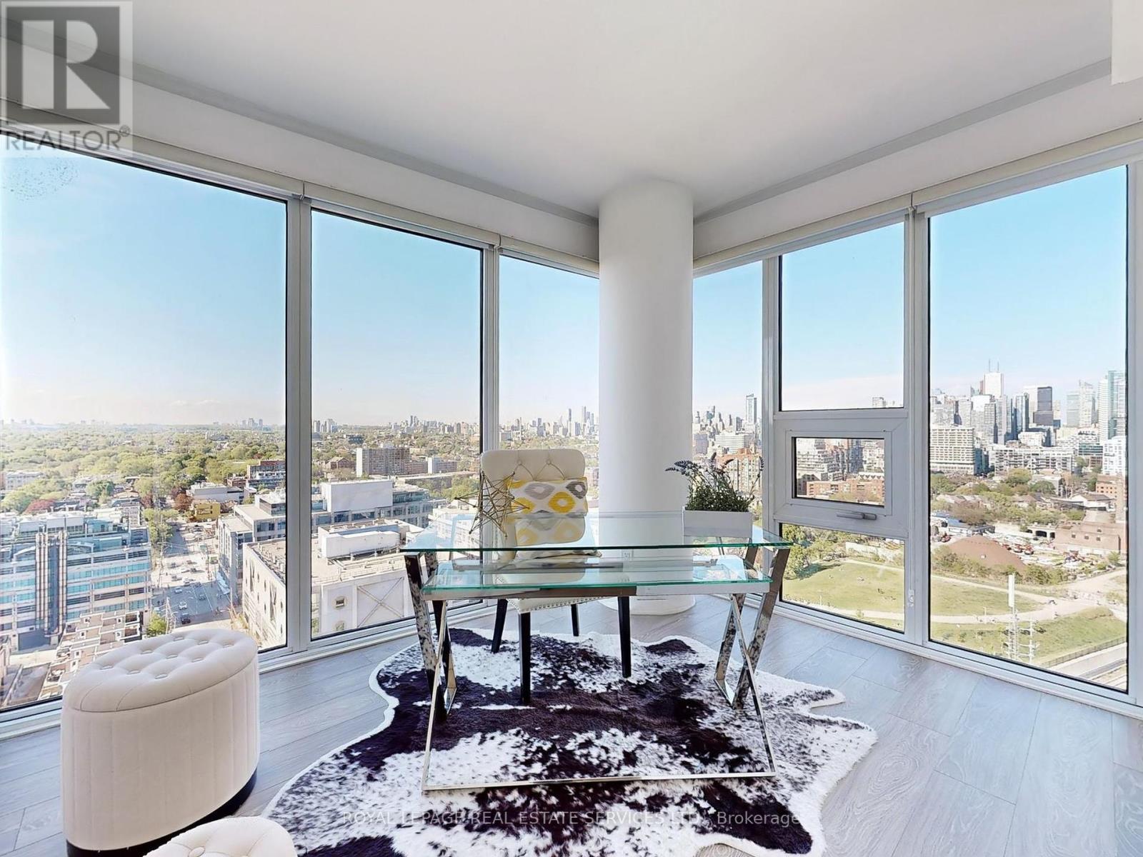 












2219 - 19 WESTERN BATTERY ROAD

,
Toronto,




Ontario
M6K3S4

