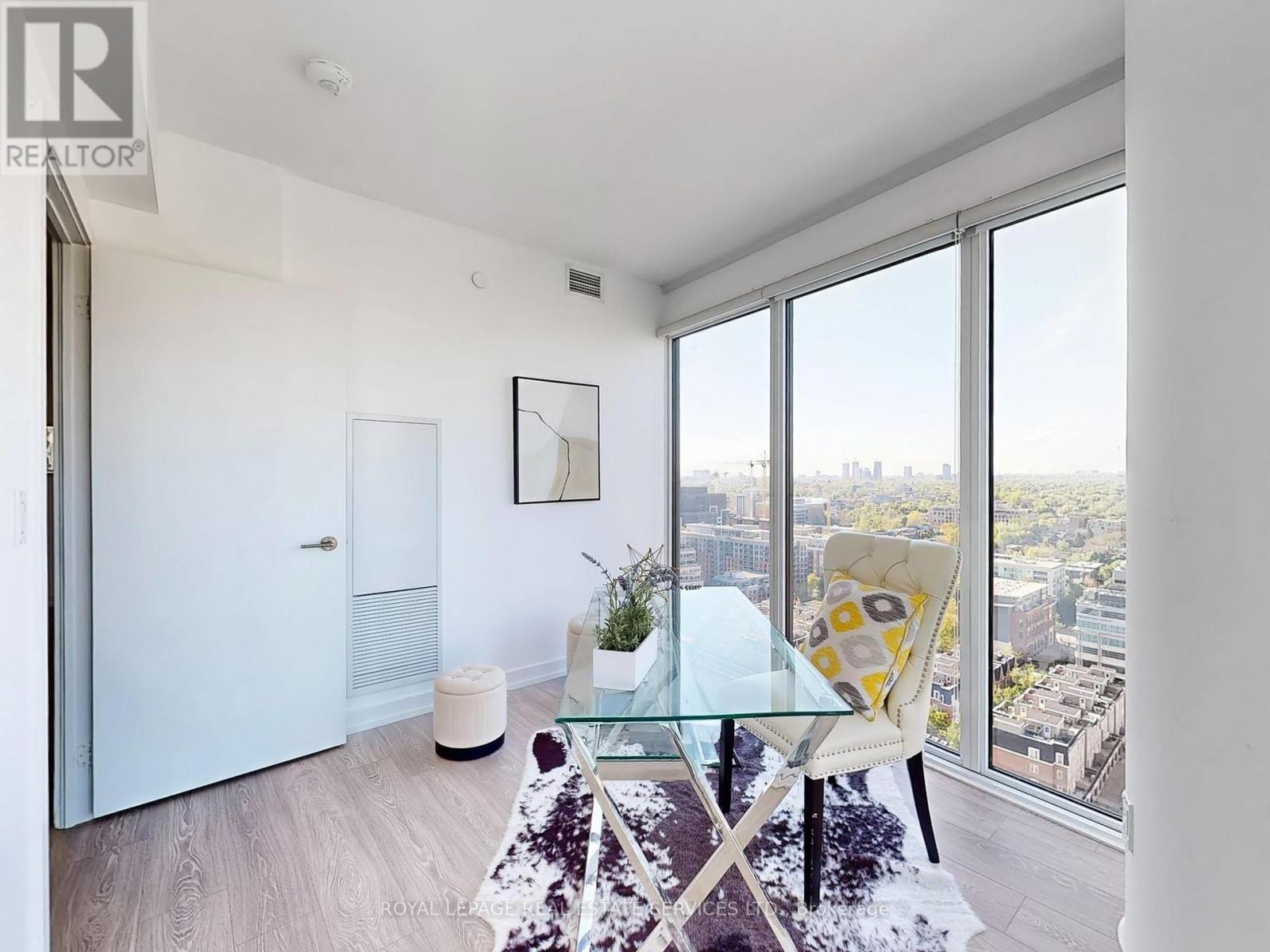 












2219 - 19 WESTERN BATTERY ROAD

,
Toronto,




Ontario
M6K3S4

