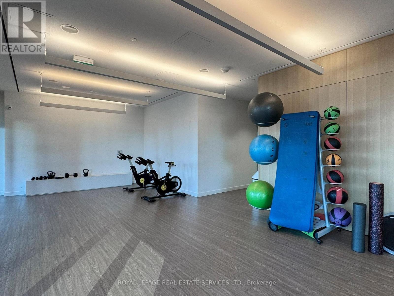 












2219 - 19 WESTERN BATTERY ROAD

,
Toronto,




Ontario
M6K3S4

