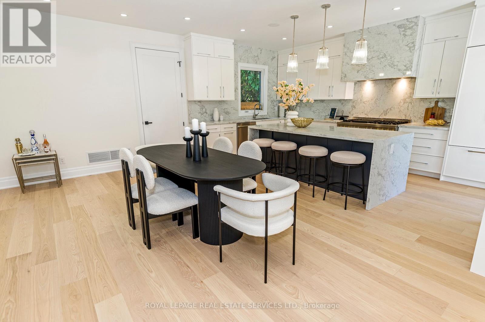 












1618 DOGWOOD TRAIL

,
Mississauga,




Ontario
L5G3A5

