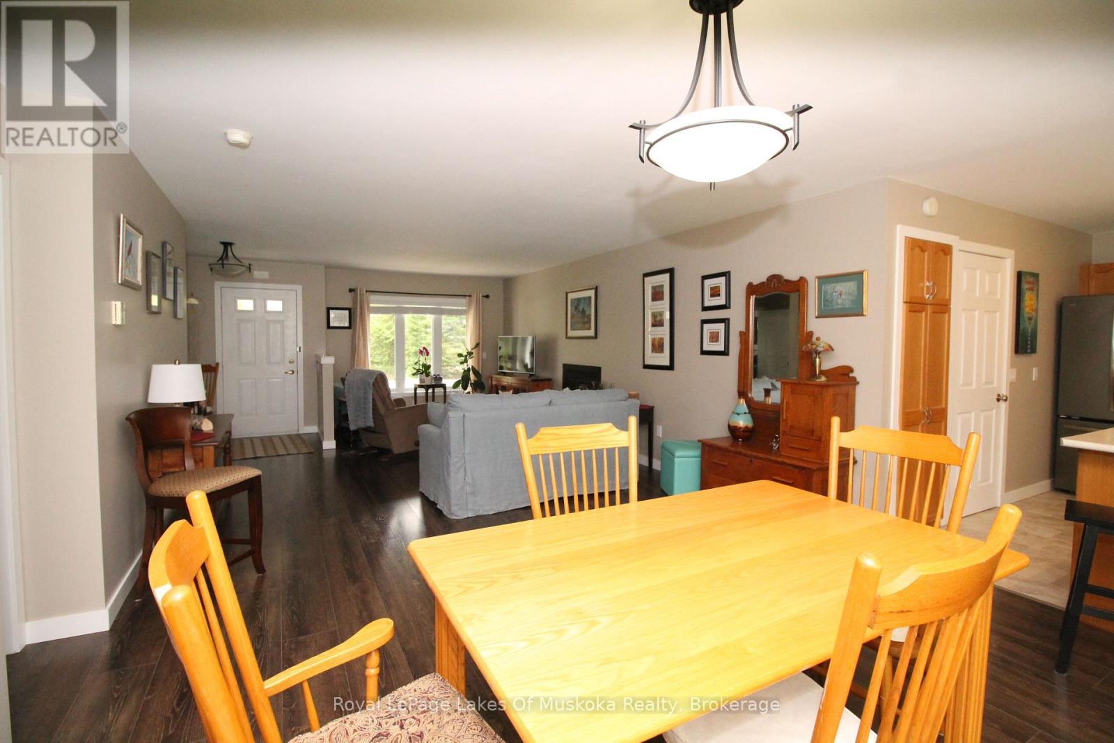 












30 HEDGEWOOD LANE

,
Gravenhurst (Muskoka (S)),




Ontario
P1P1Y8


