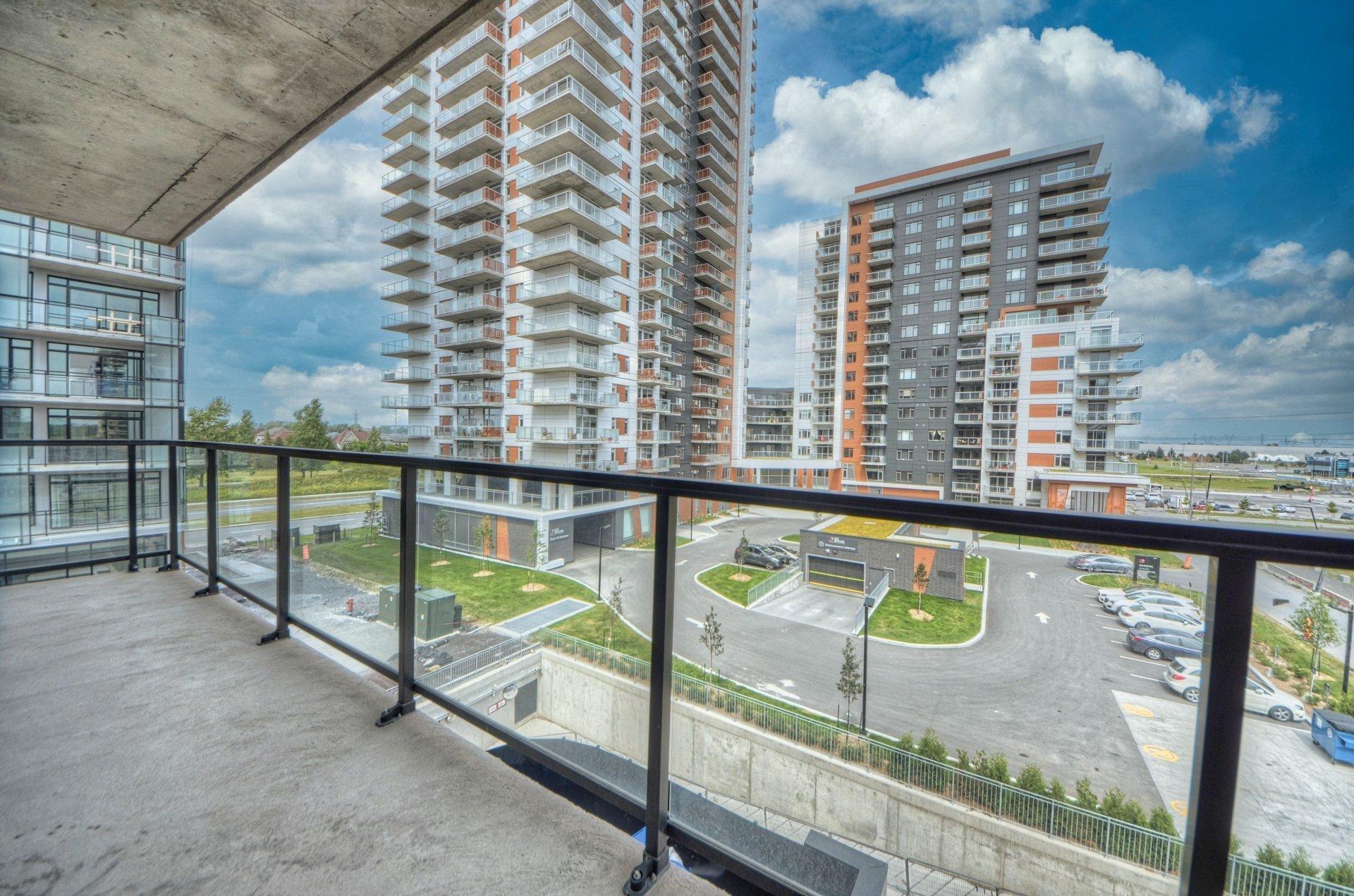 









700


Rue des Éclaircies

, 421,
Brossard,




QC
J4Z0P9

