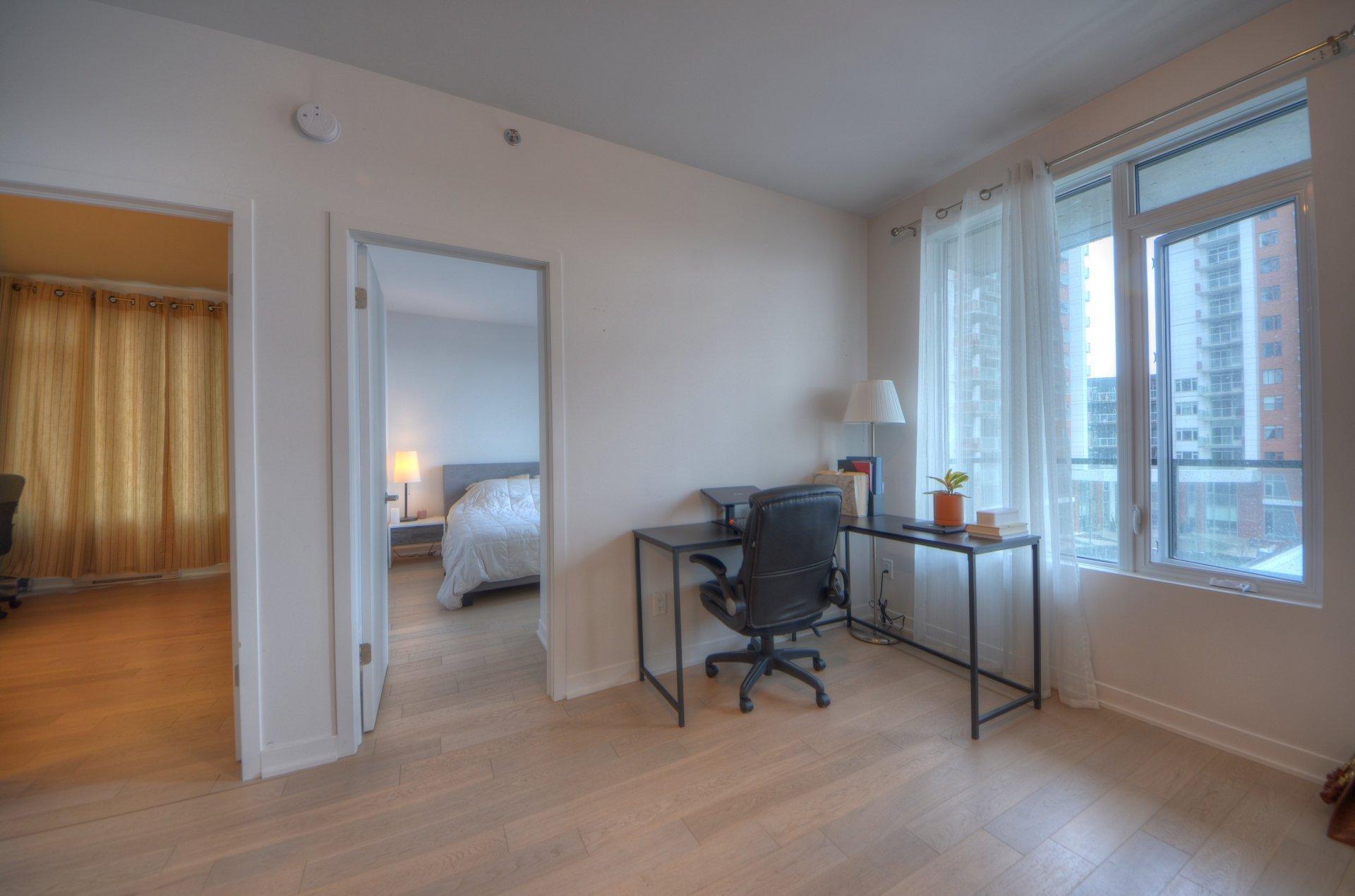 









700


Rue des Éclaircies

, 421,
Brossard,




QC
J4Z0P9

